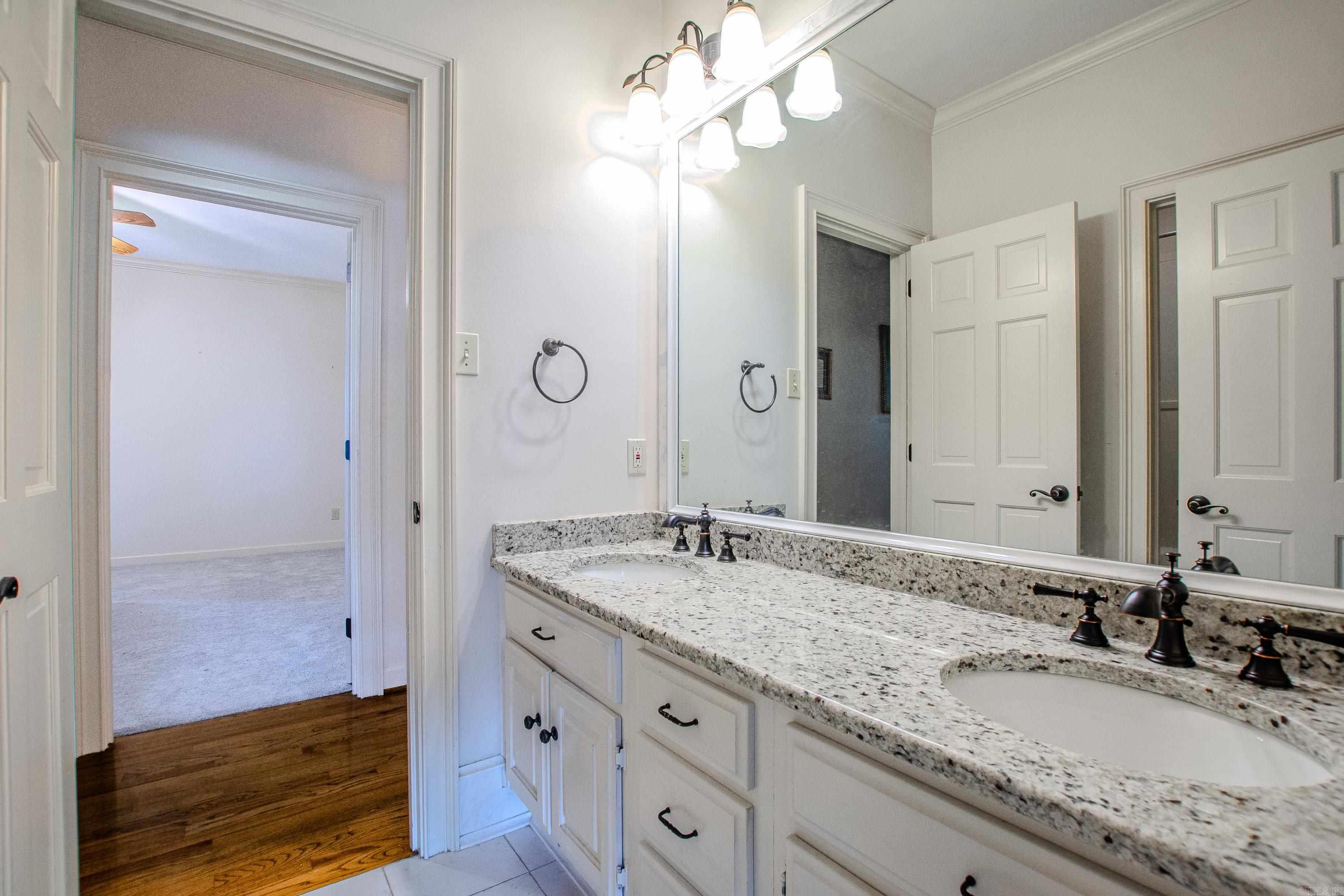 MAUMELLE CLUB MANOR TO CRYSTAL - Residential