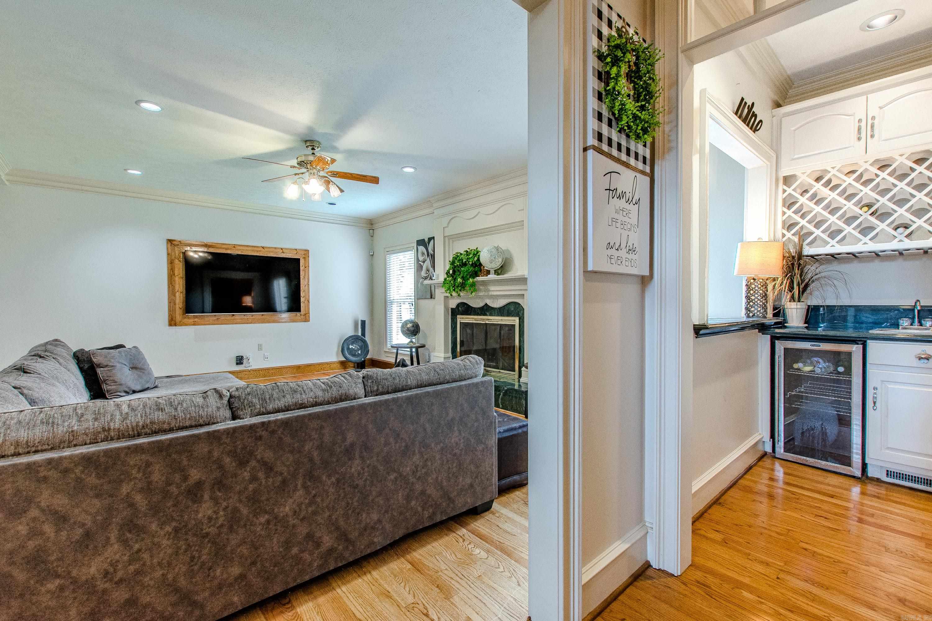 MAUMELLE CLUB MANOR TO CRYSTAL - Residential