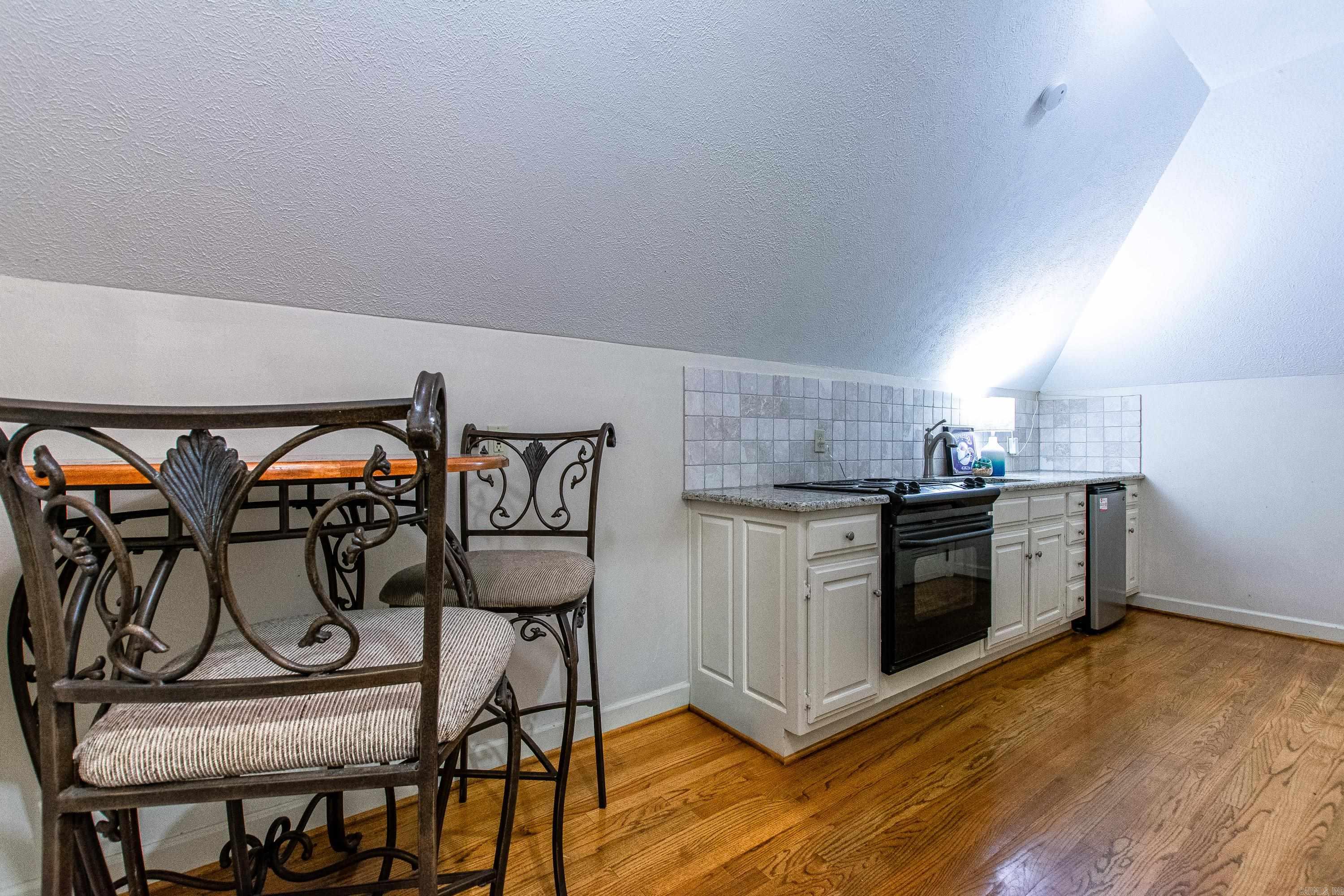 MAUMELLE CLUB MANOR TO CRYSTAL - Residential