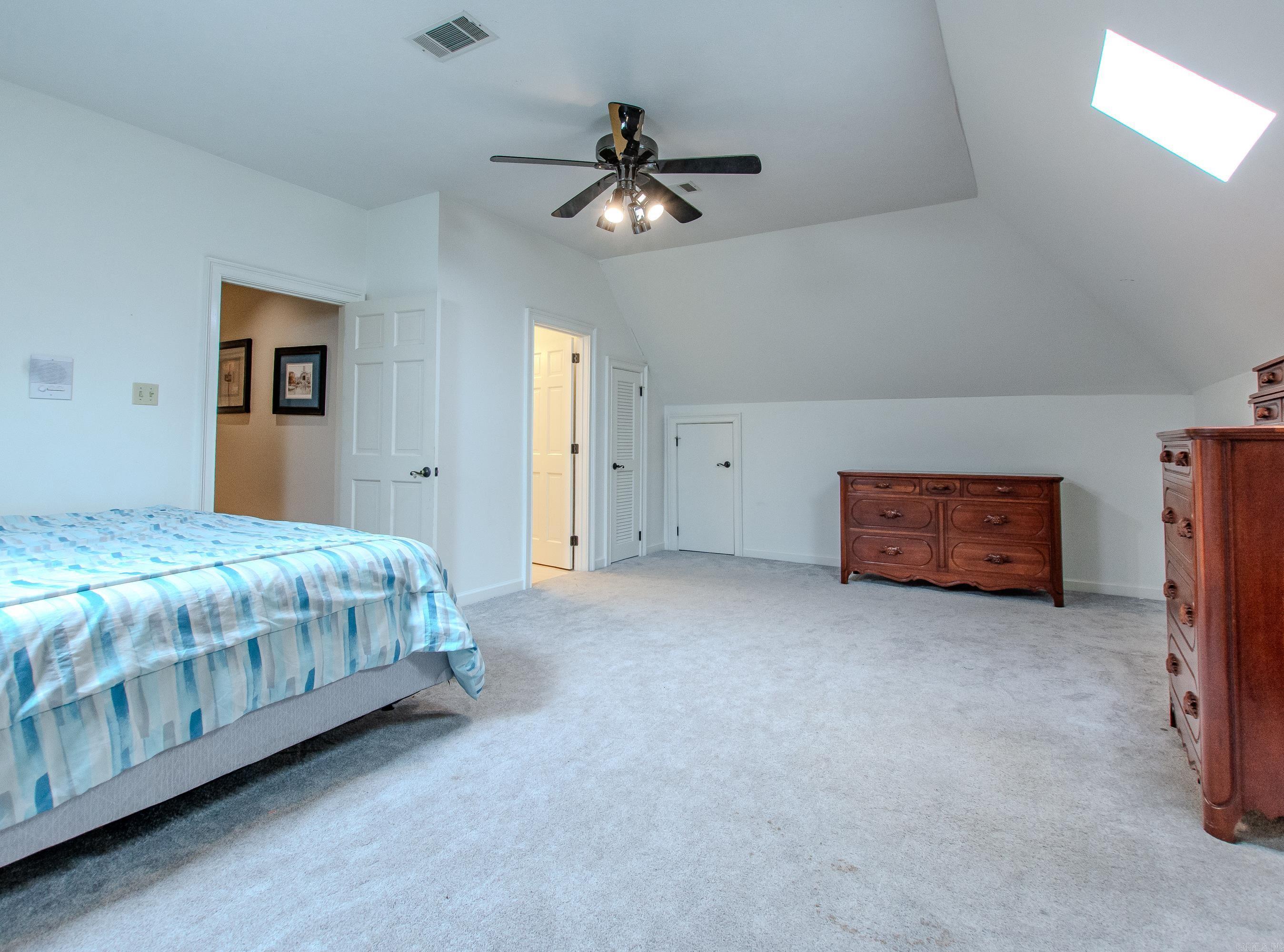 MAUMELLE CLUB MANOR TO CRYSTAL - Residential