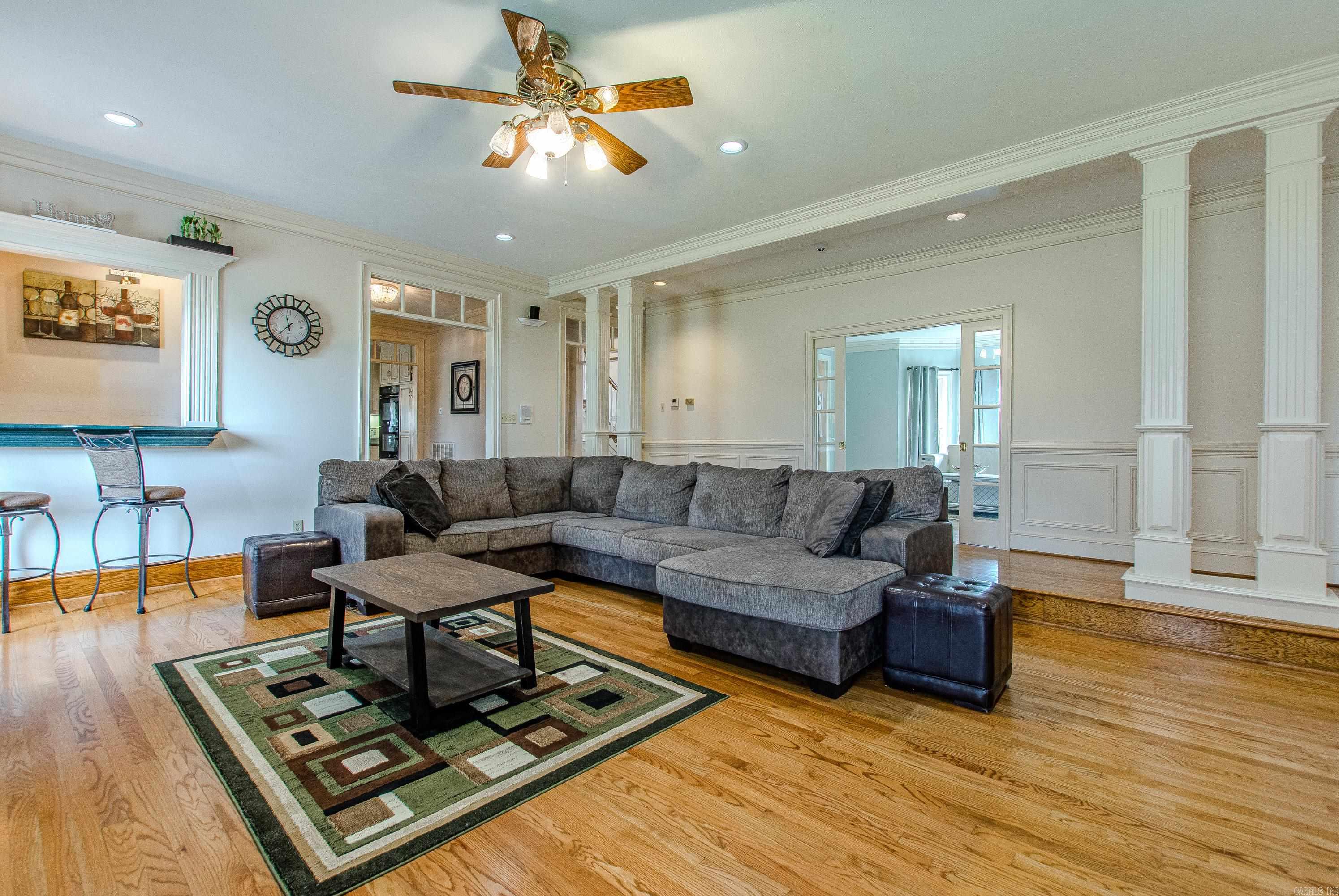 MAUMELLE CLUB MANOR TO CRYSTAL - Residential