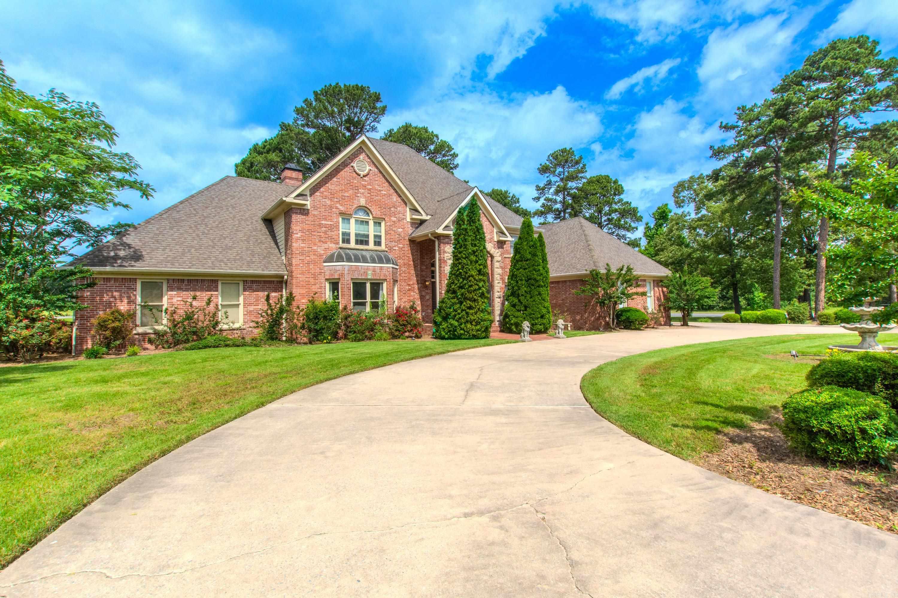 MAUMELLE CLUB MANOR TO CRYSTAL - Residential