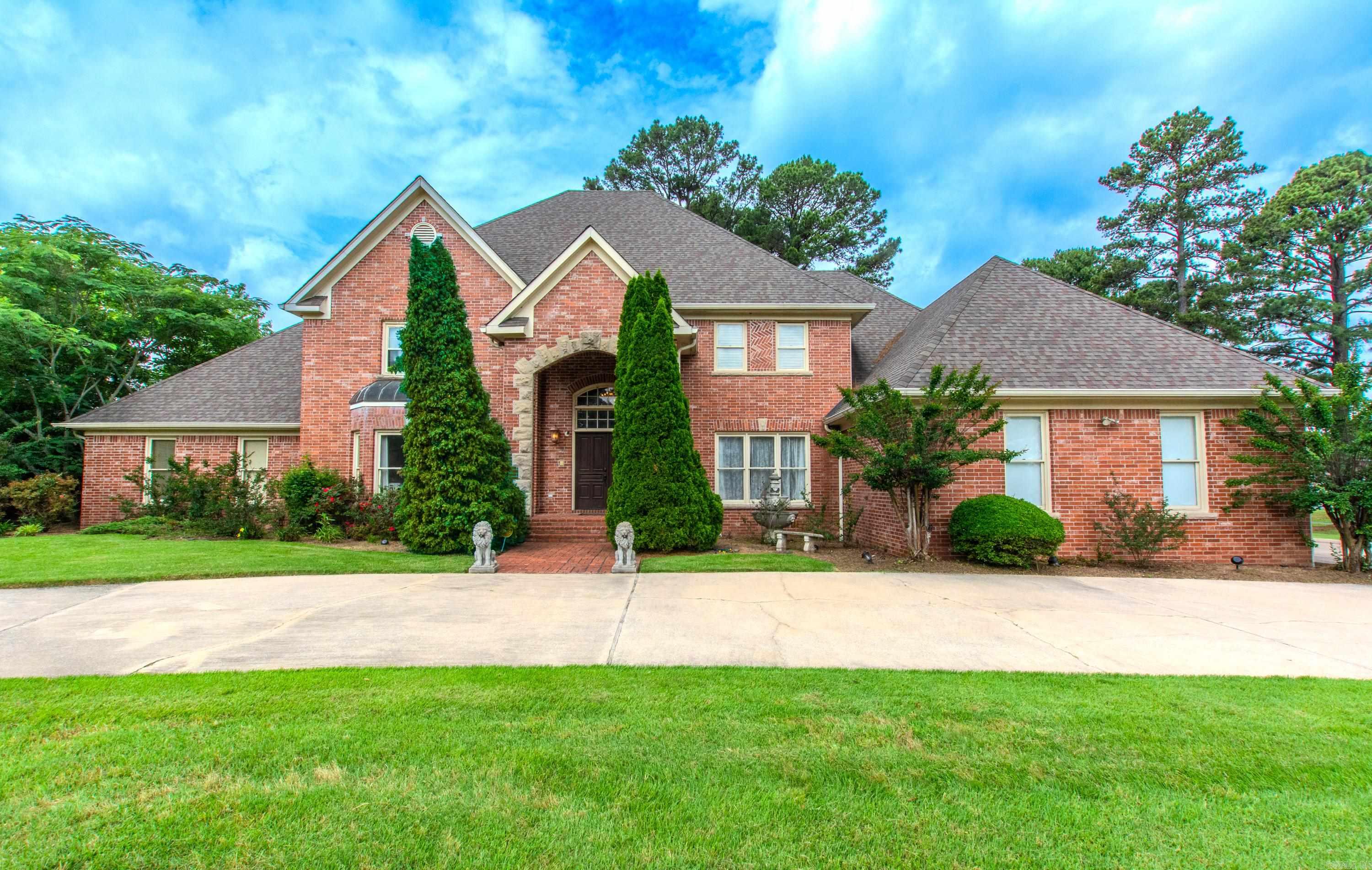 MAUMELLE CLUB MANOR TO CRYSTAL - Residential