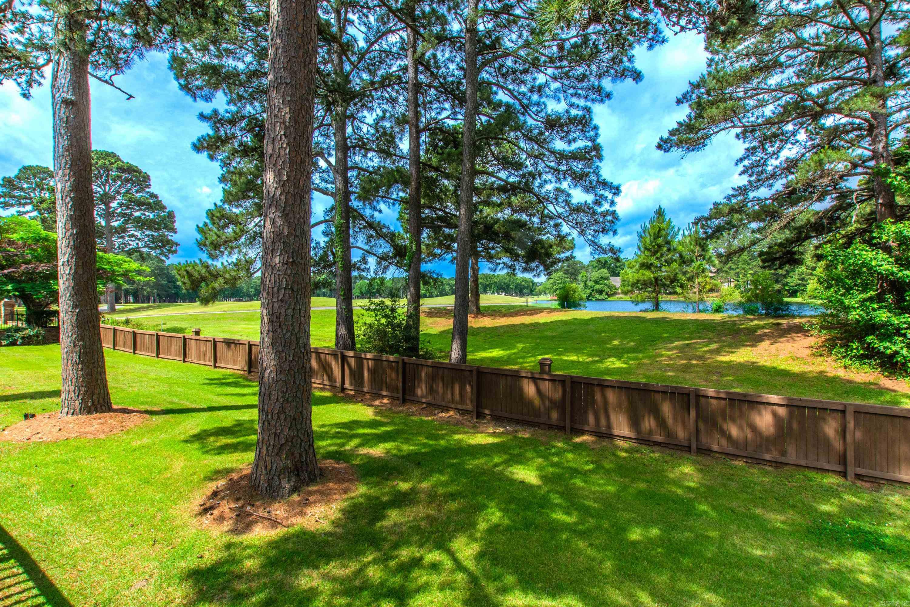 MAUMELLE CLUB MANOR TO CRYSTAL - Residential