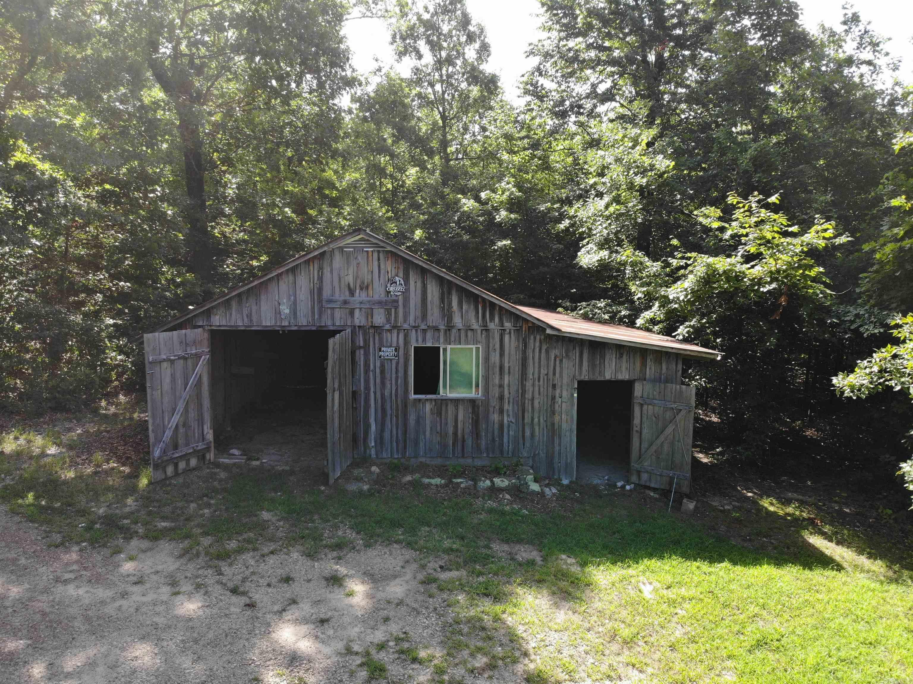 Metes & Bounds - Land