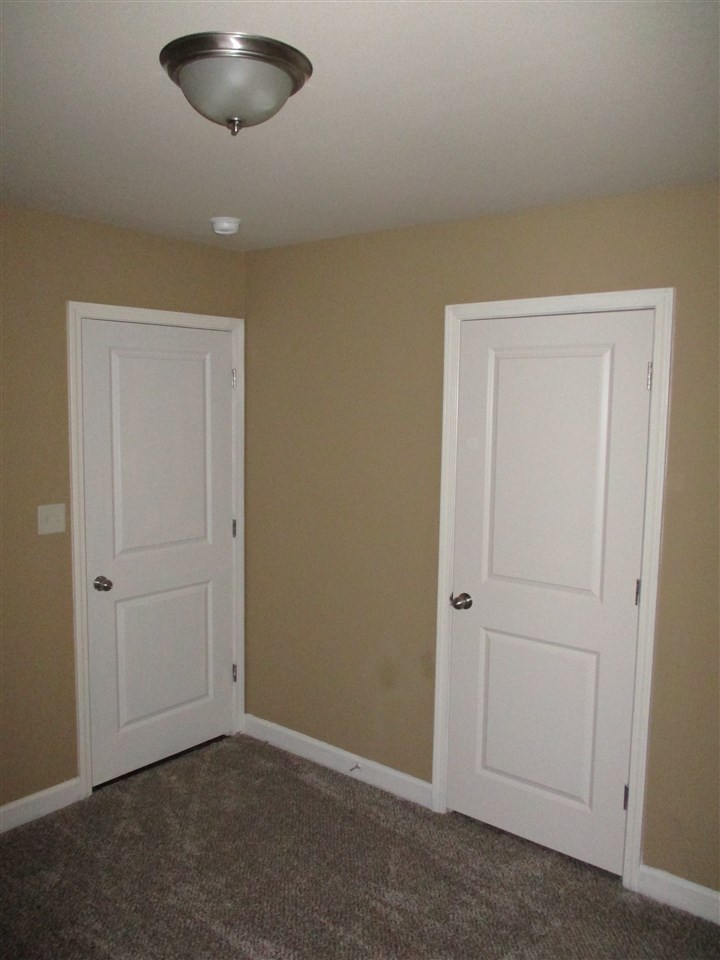 Royal Oaks - Residential Lease