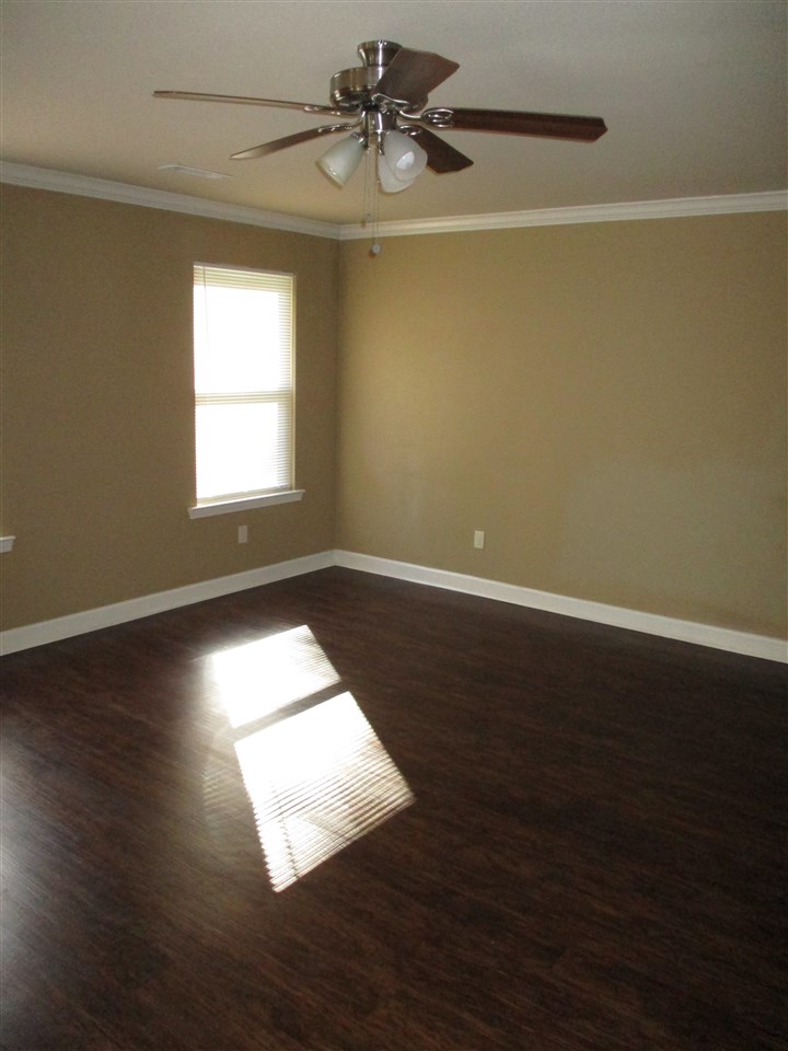 Royal Oaks - Residential Lease