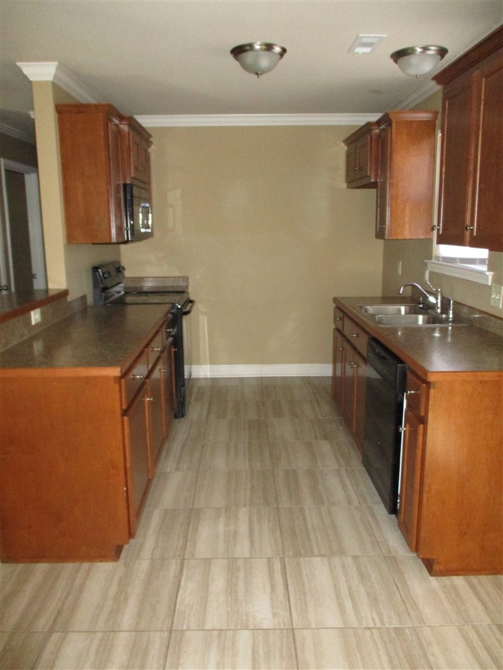 Royal Oaks - Residential Lease