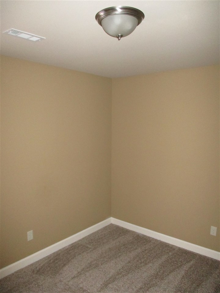 Royal Oaks - Residential Lease