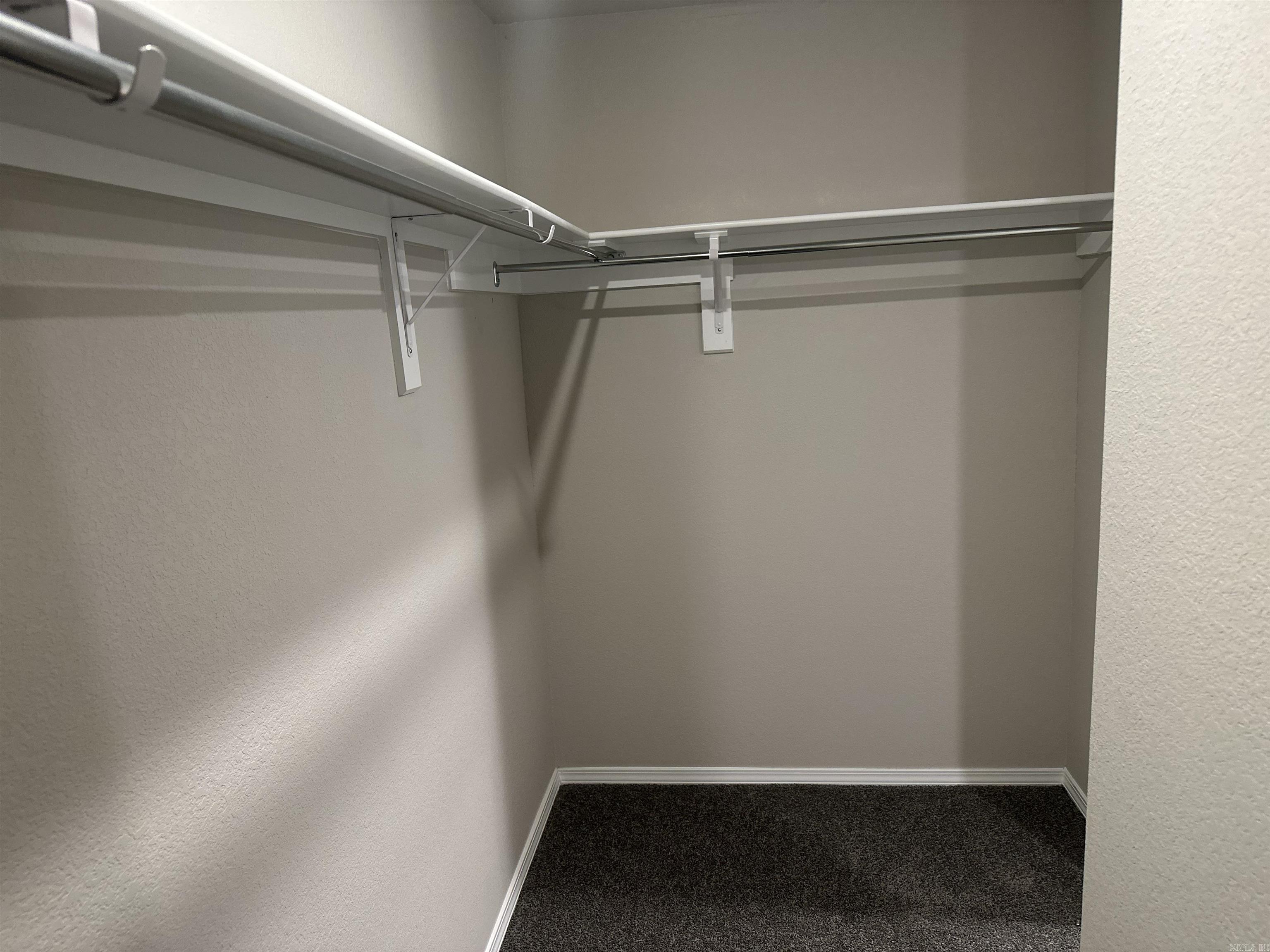 COUNTRY CLUB OF ARK THE - Residential