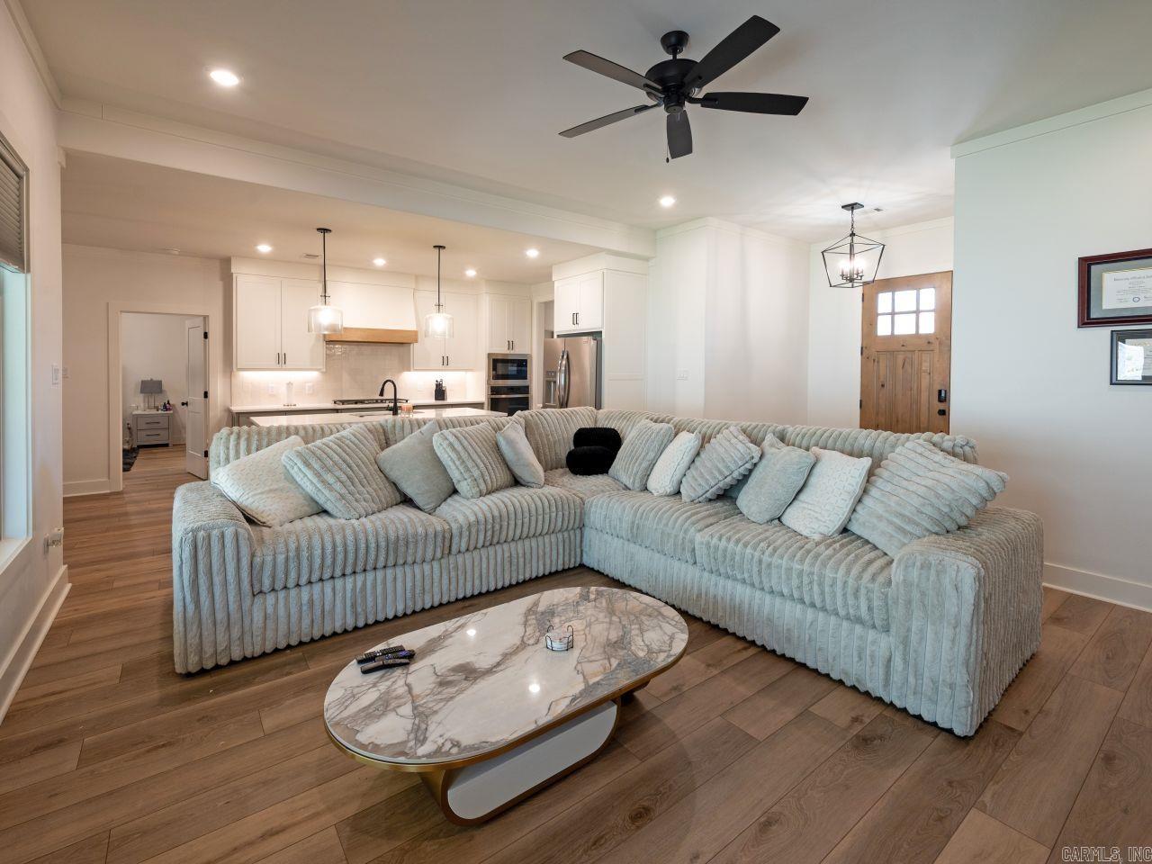 NORTH SHORE @ HURRICANE LAKE EST - Residential