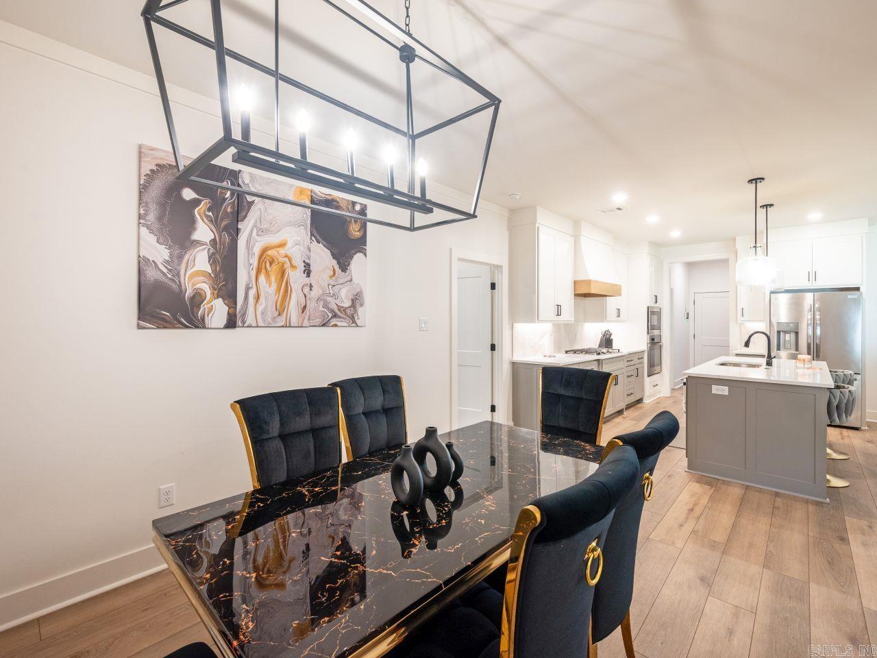 NORTH SHORE @ HURRICANE LAKE EST - Residential