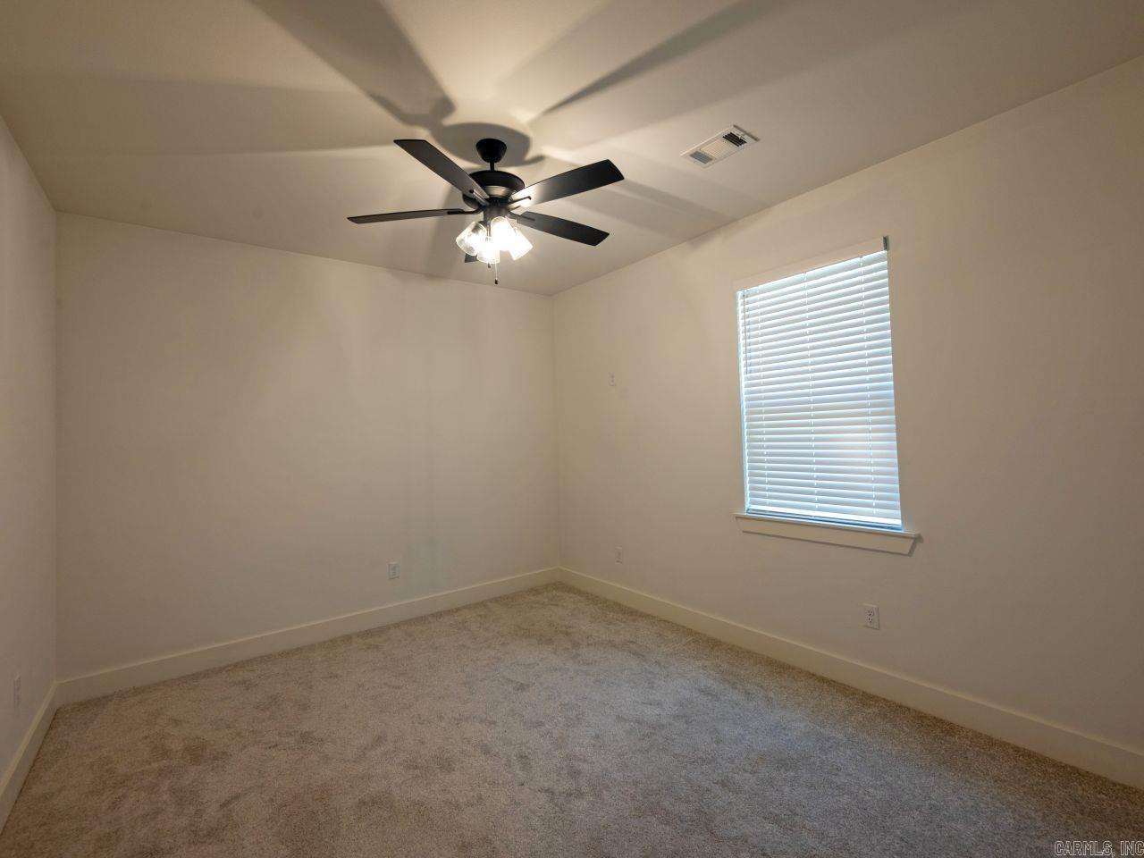 NORTH SHORE @ HURRICANE LAKE EST - Residential