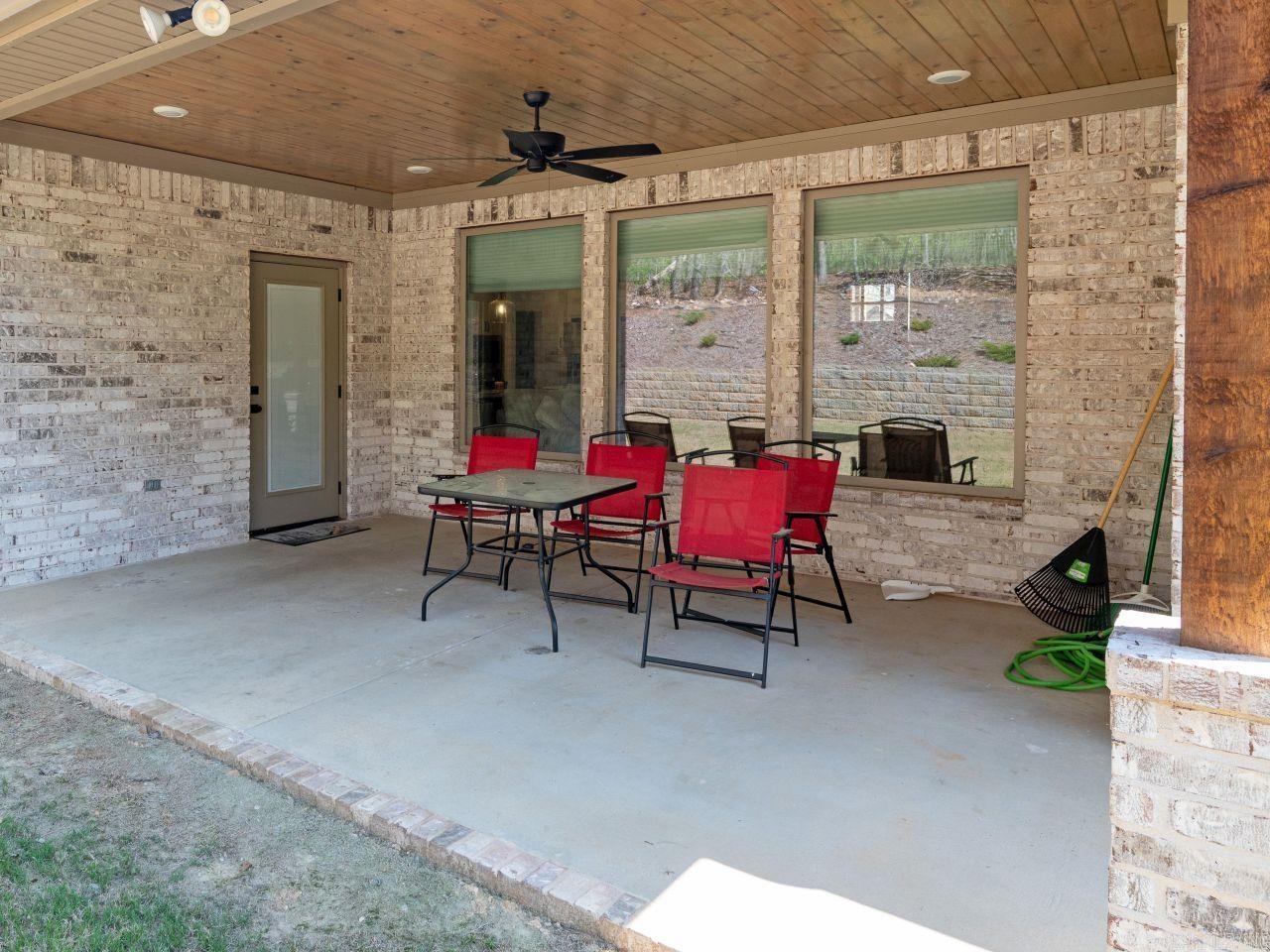 NORTH SHORE @ HURRICANE LAKE EST - Residential