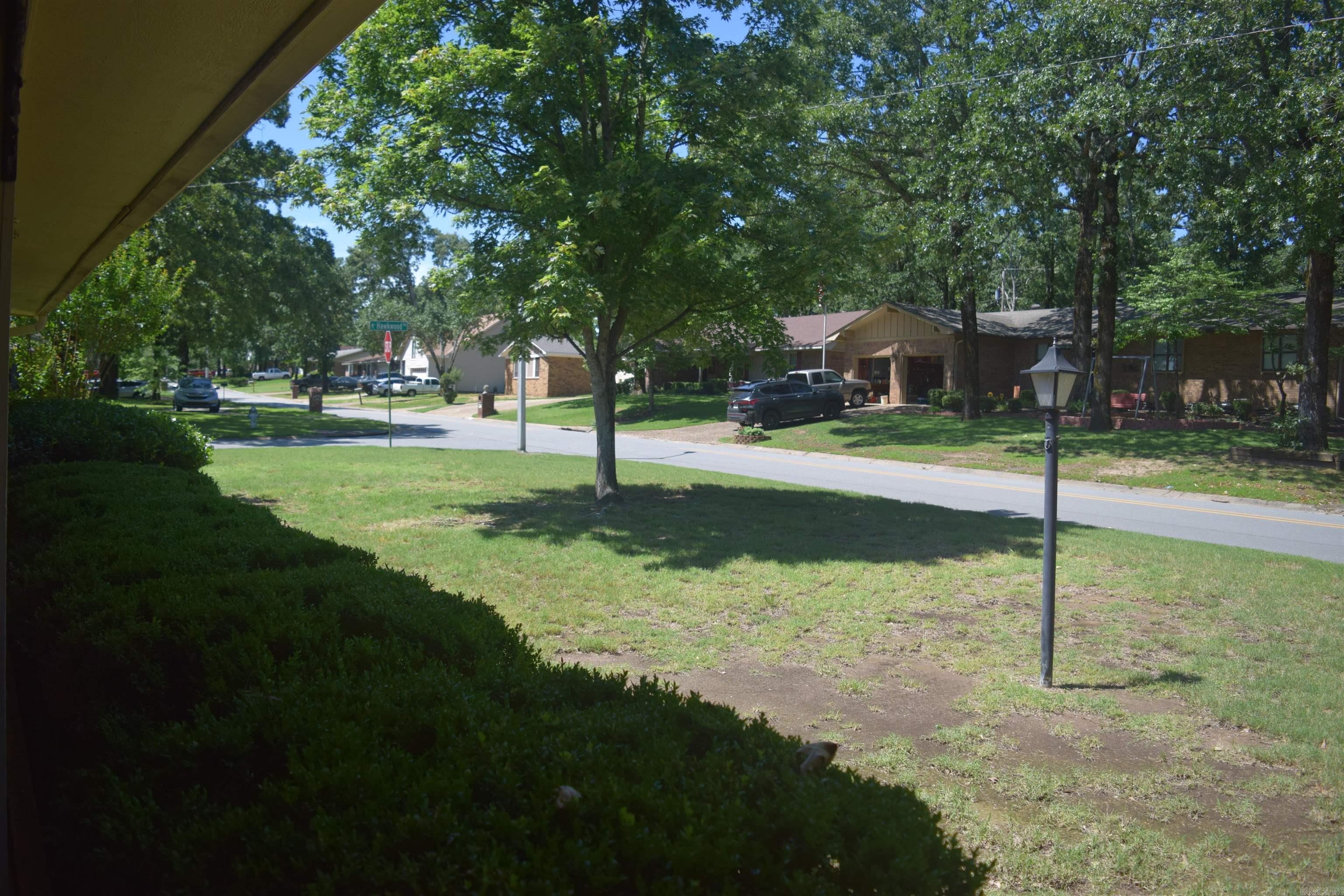 EAST MEADOW - Residential