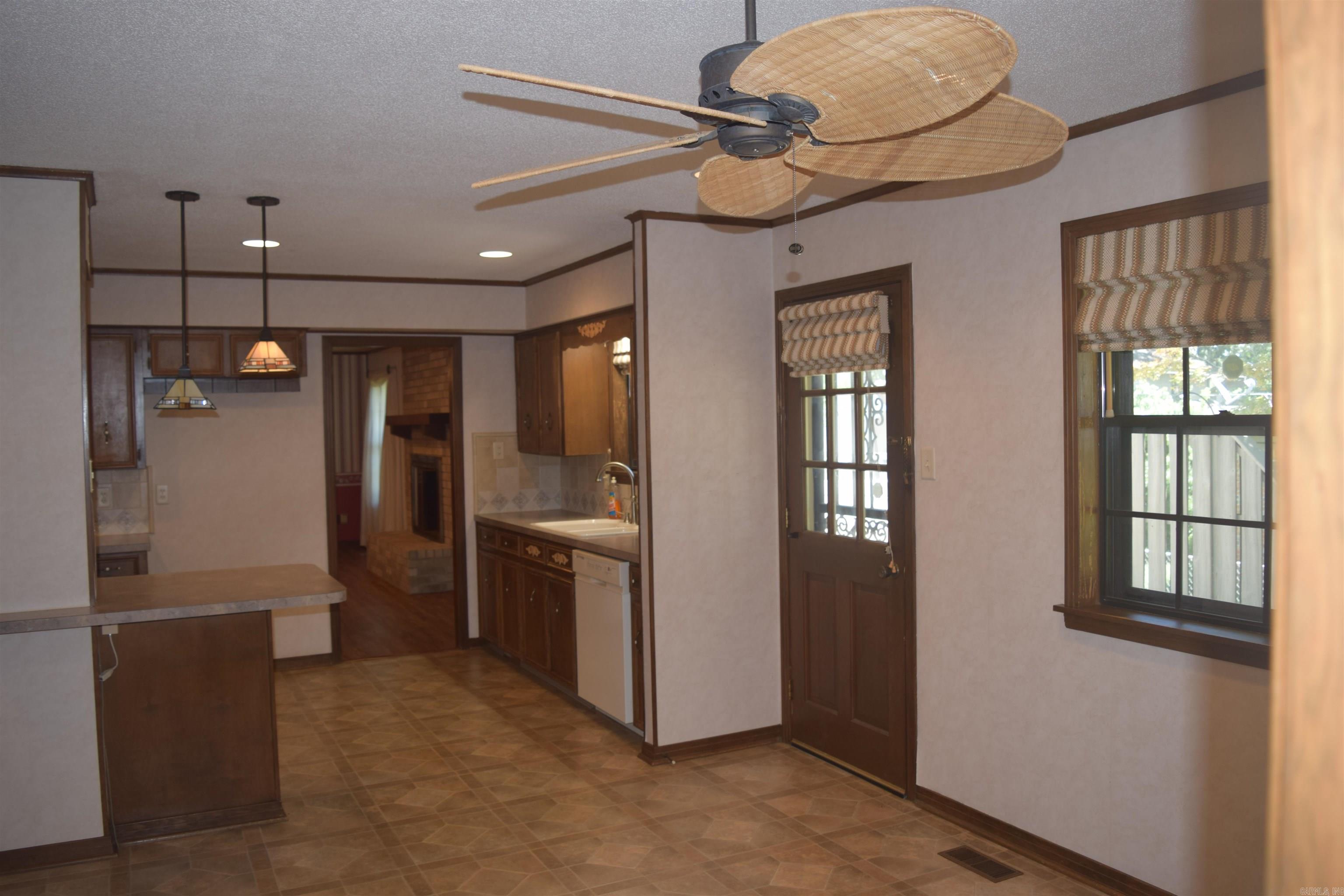 EAST MEADOW - Residential