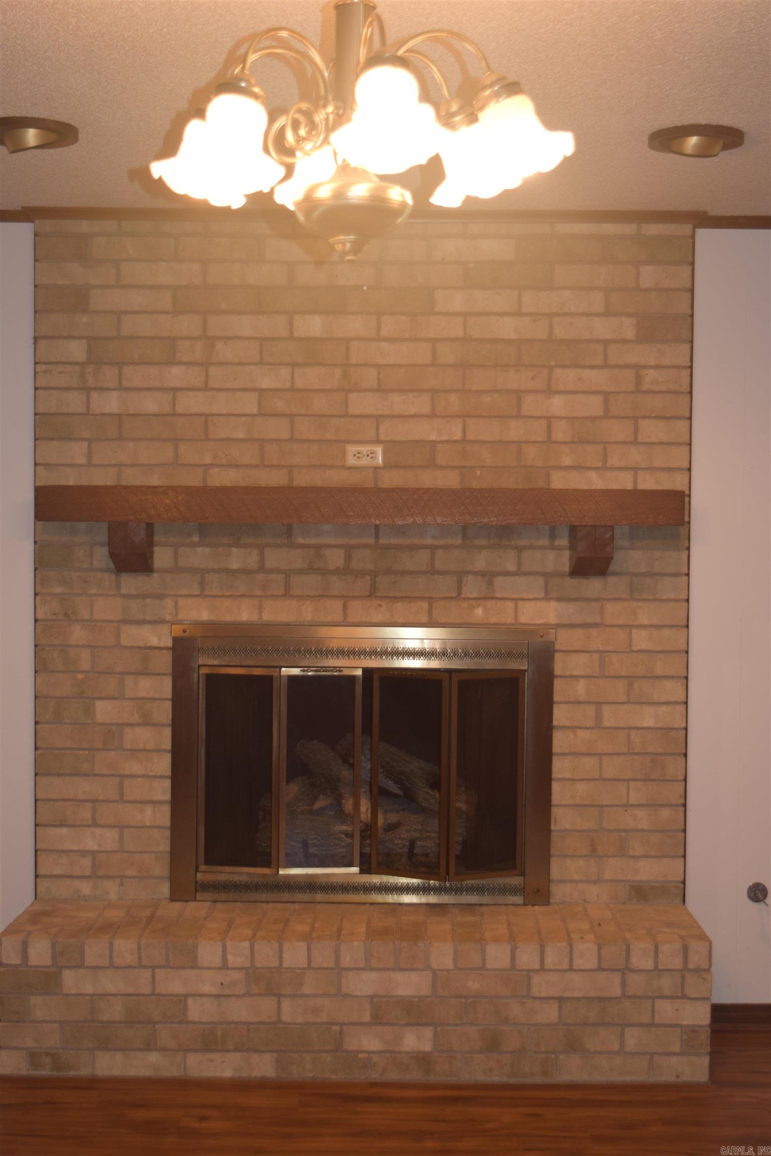 EAST MEADOW - Residential