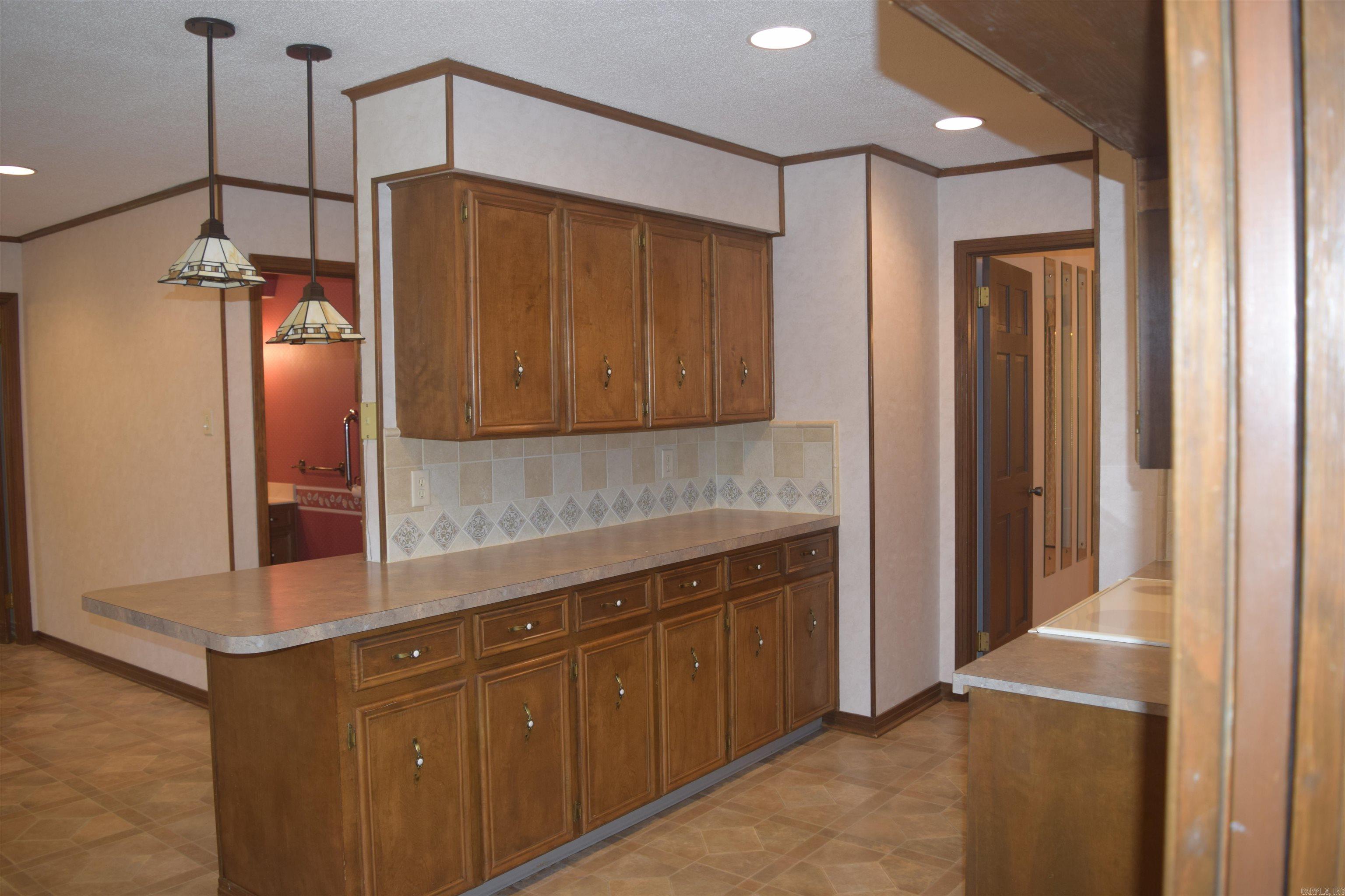 EAST MEADOW - Residential