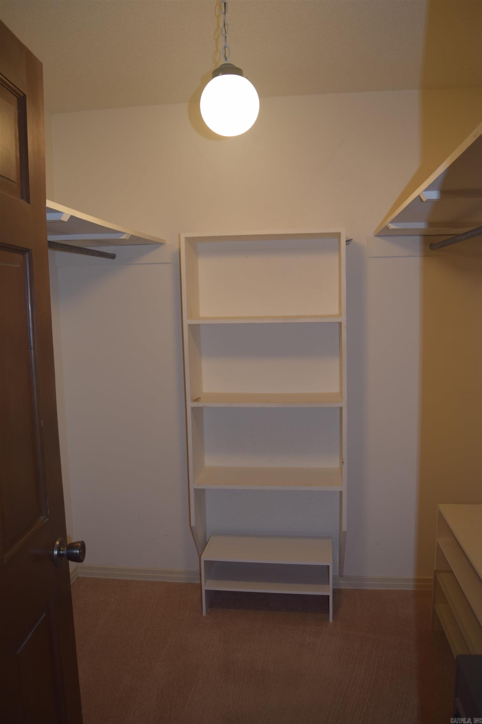 EAST MEADOW - Residential