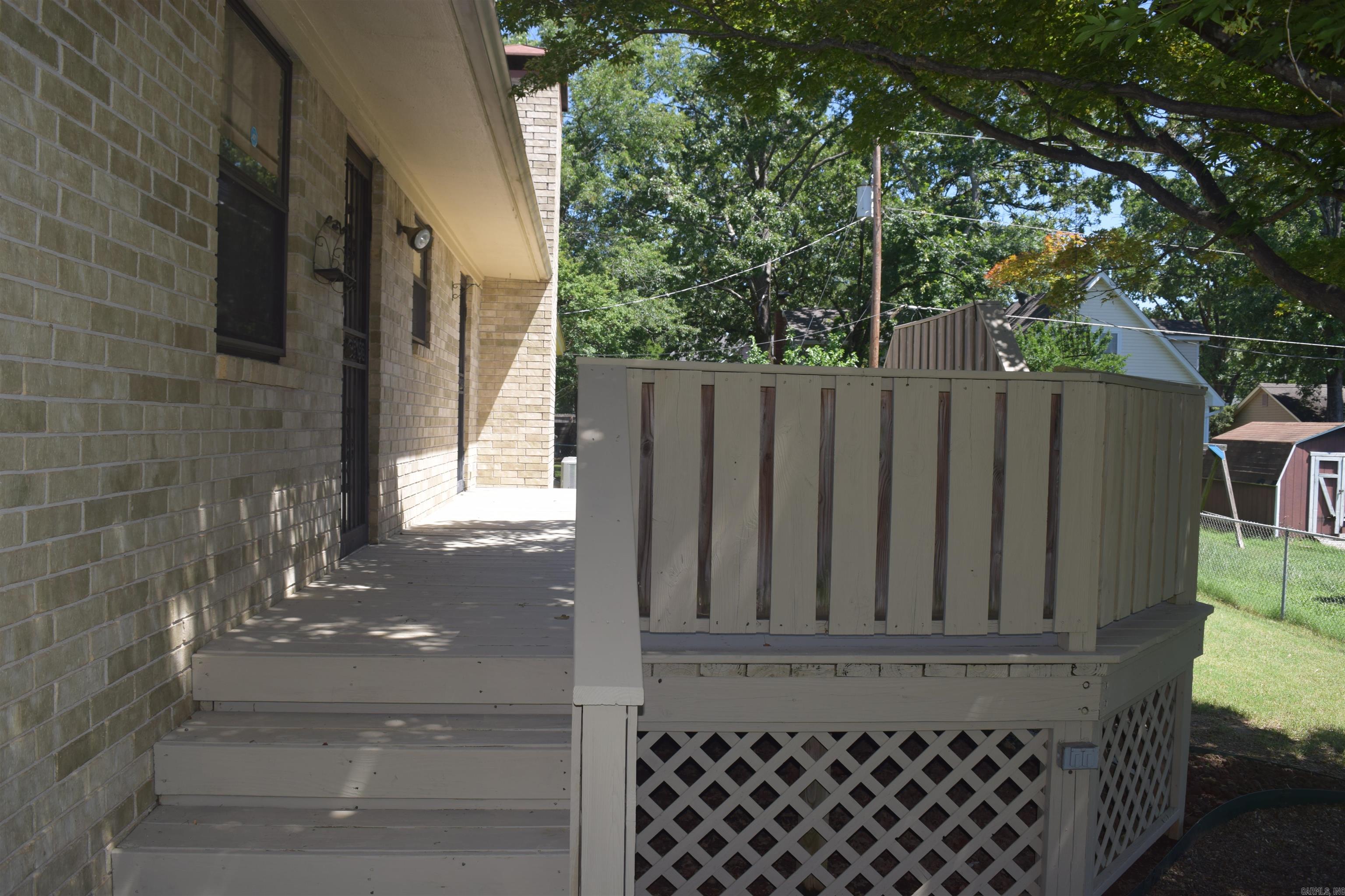 EAST MEADOW - Residential