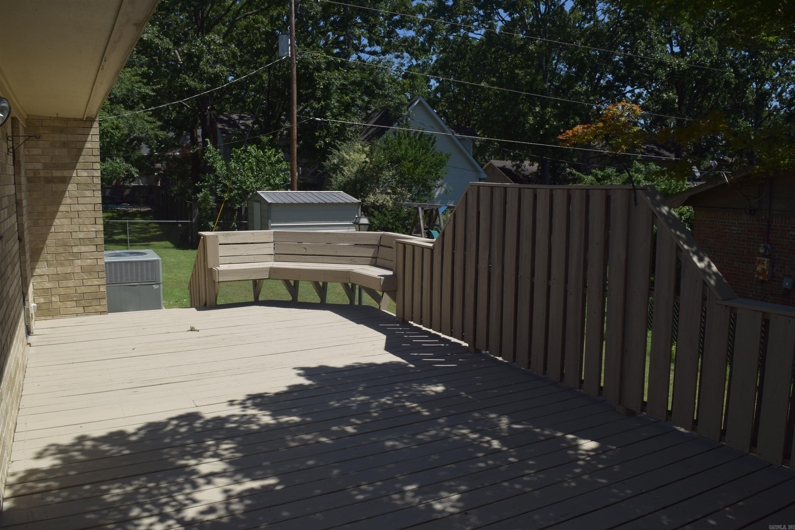 EAST MEADOW - Residential