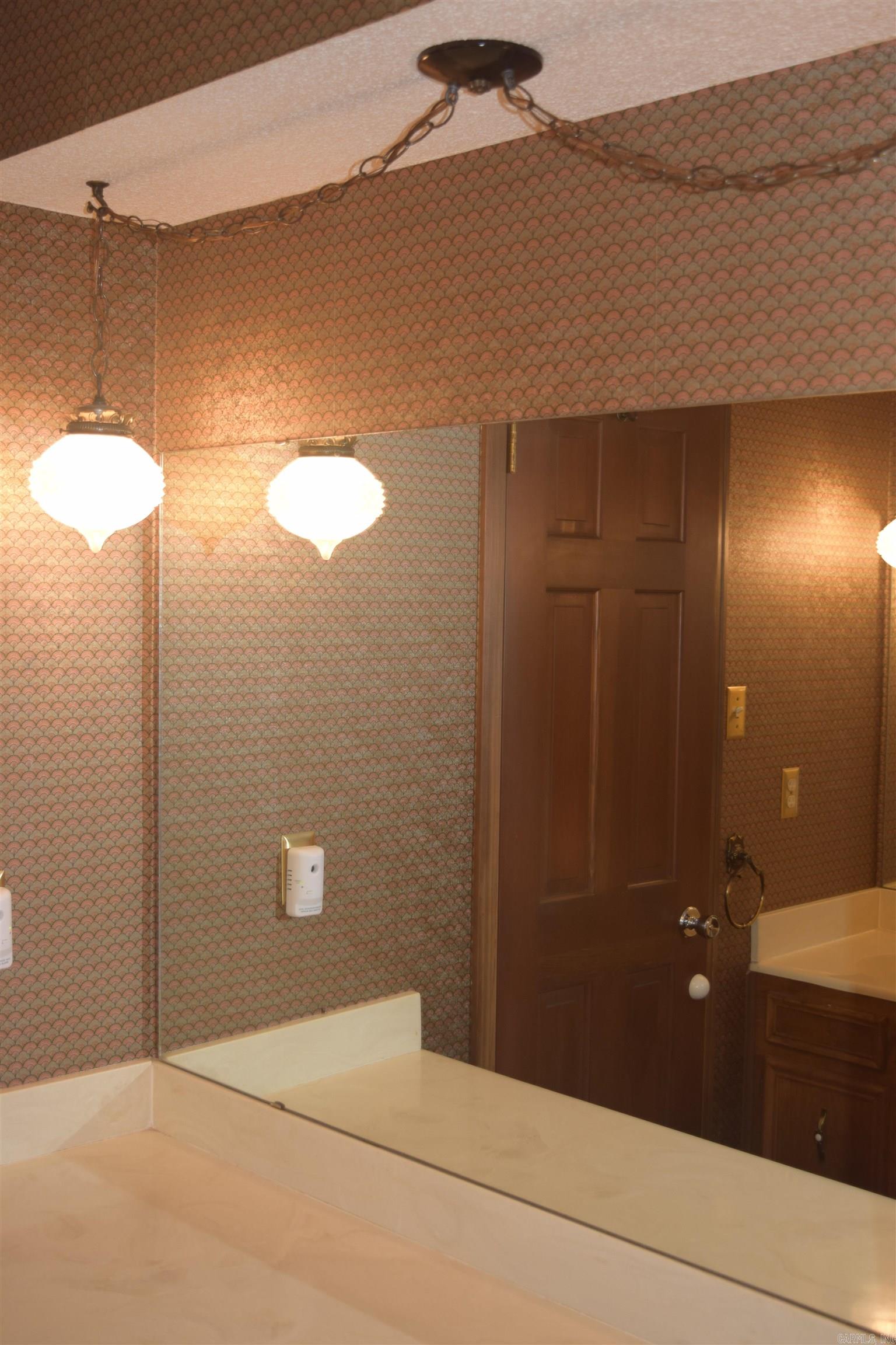 EAST MEADOW - Residential