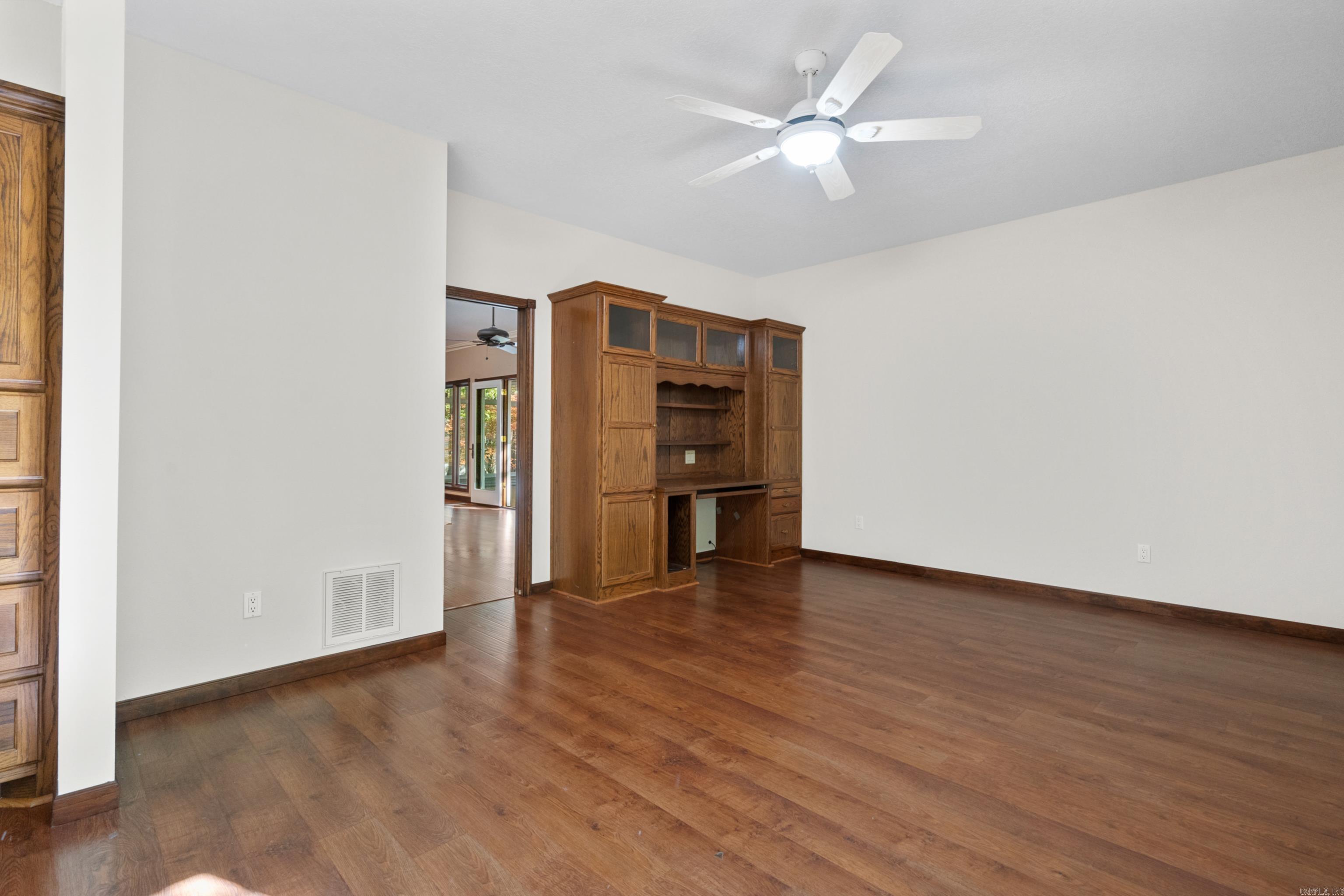 Guindola - Residential