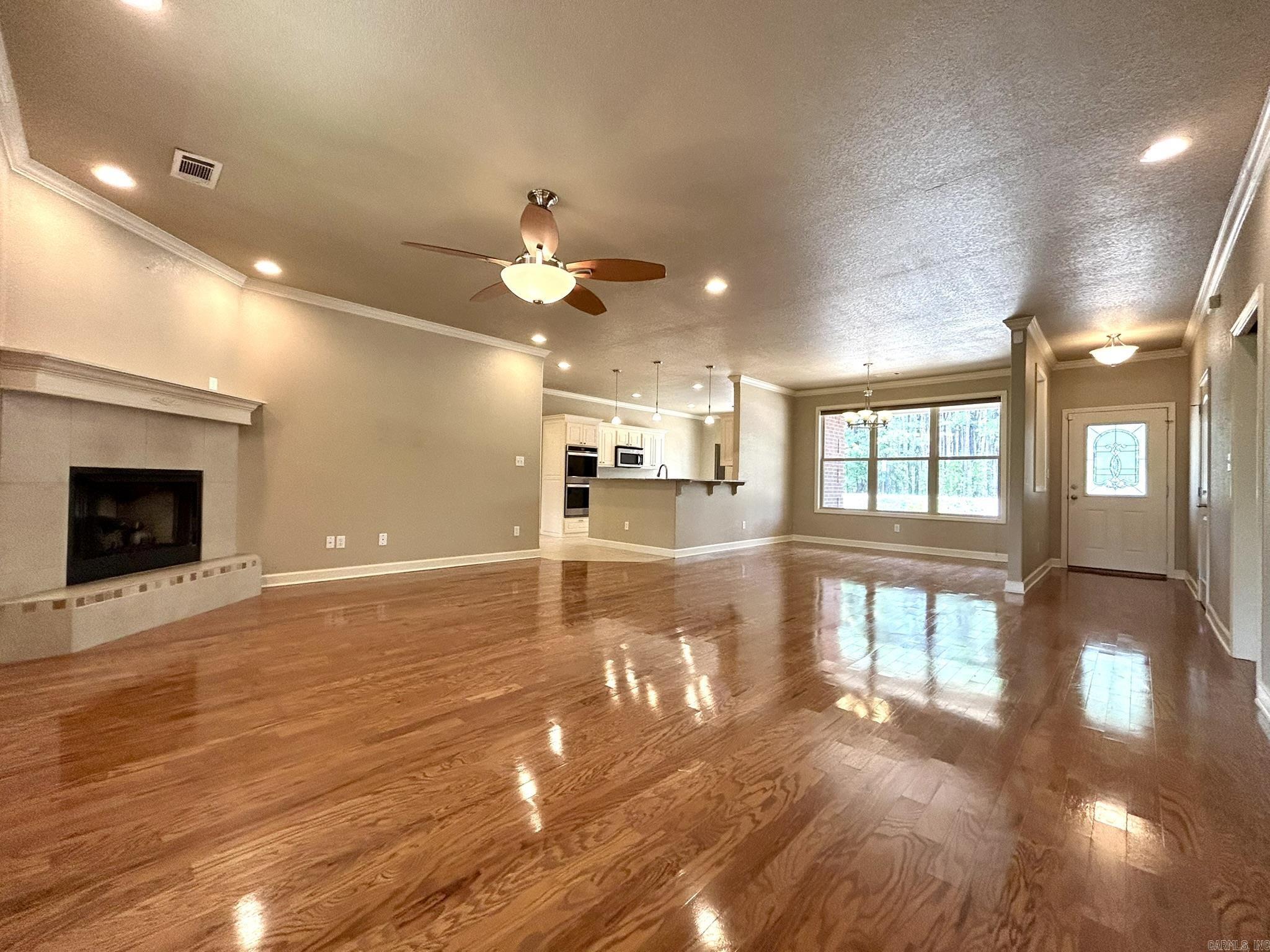 Isabella - Residential
