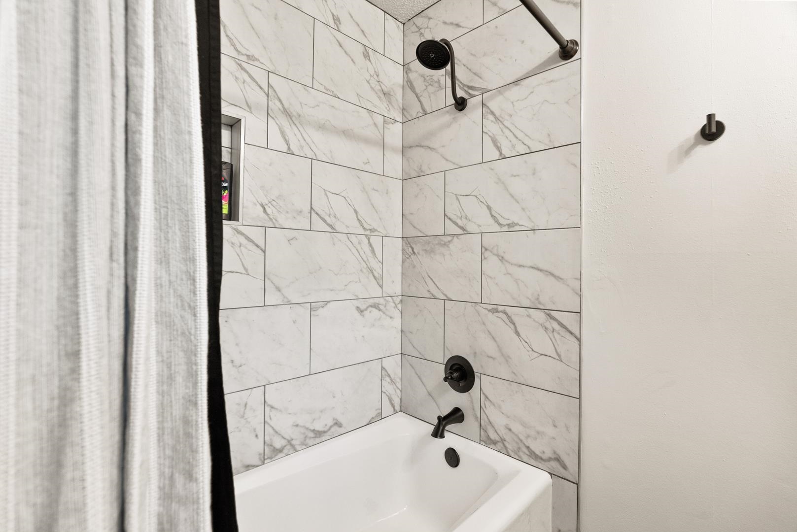 PEBBLE BEACH PARK - Residential