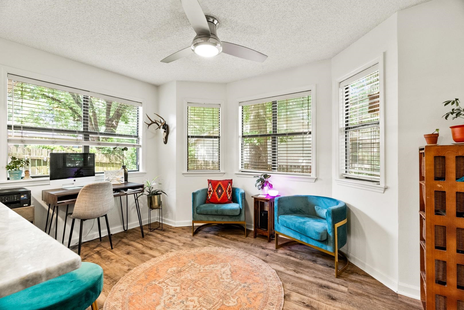 PEBBLE BEACH PARK - Residential