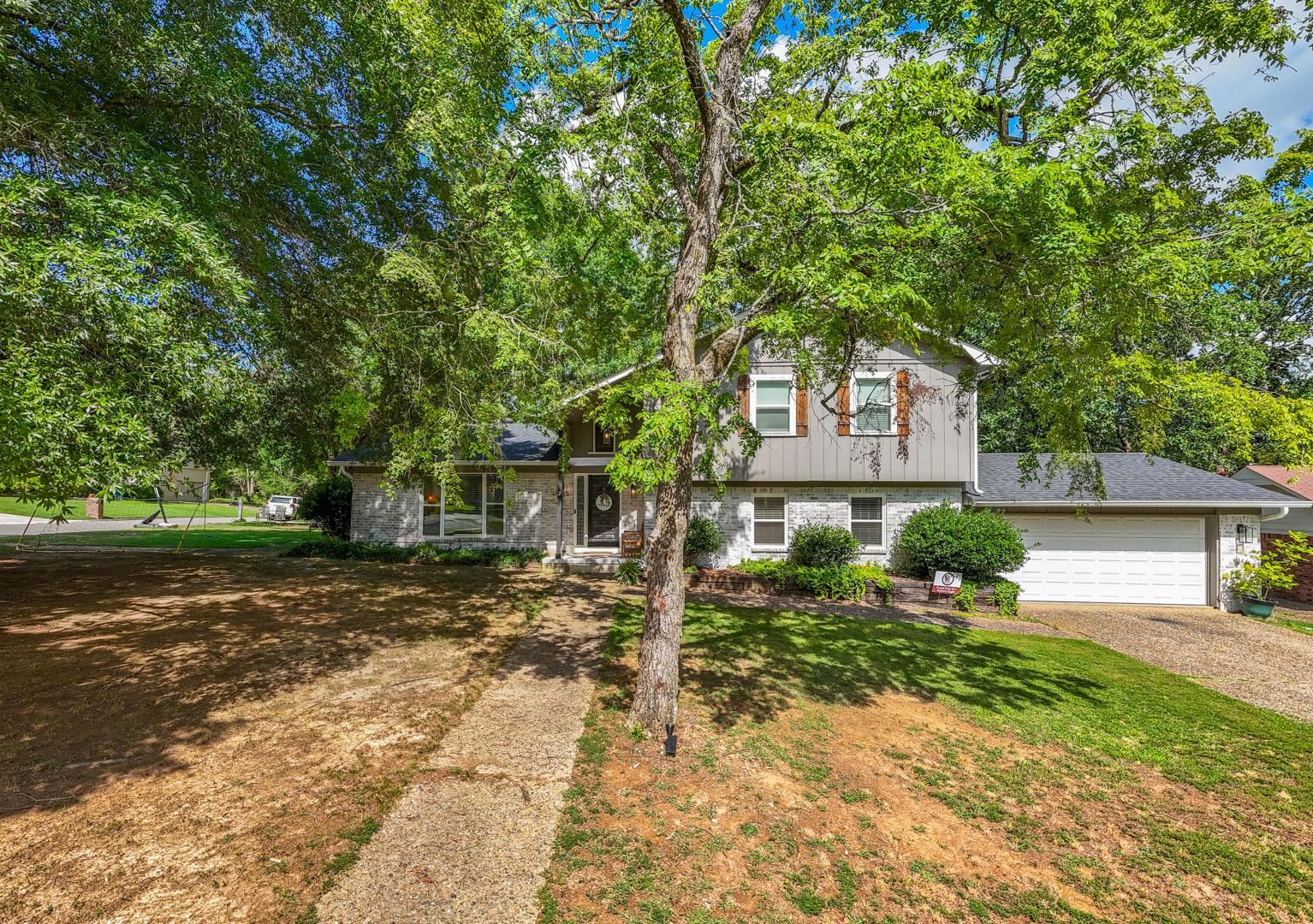 PEBBLE BEACH PARK - Residential