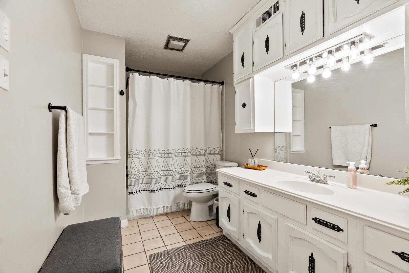 PEBBLE BEACH PARK - Residential