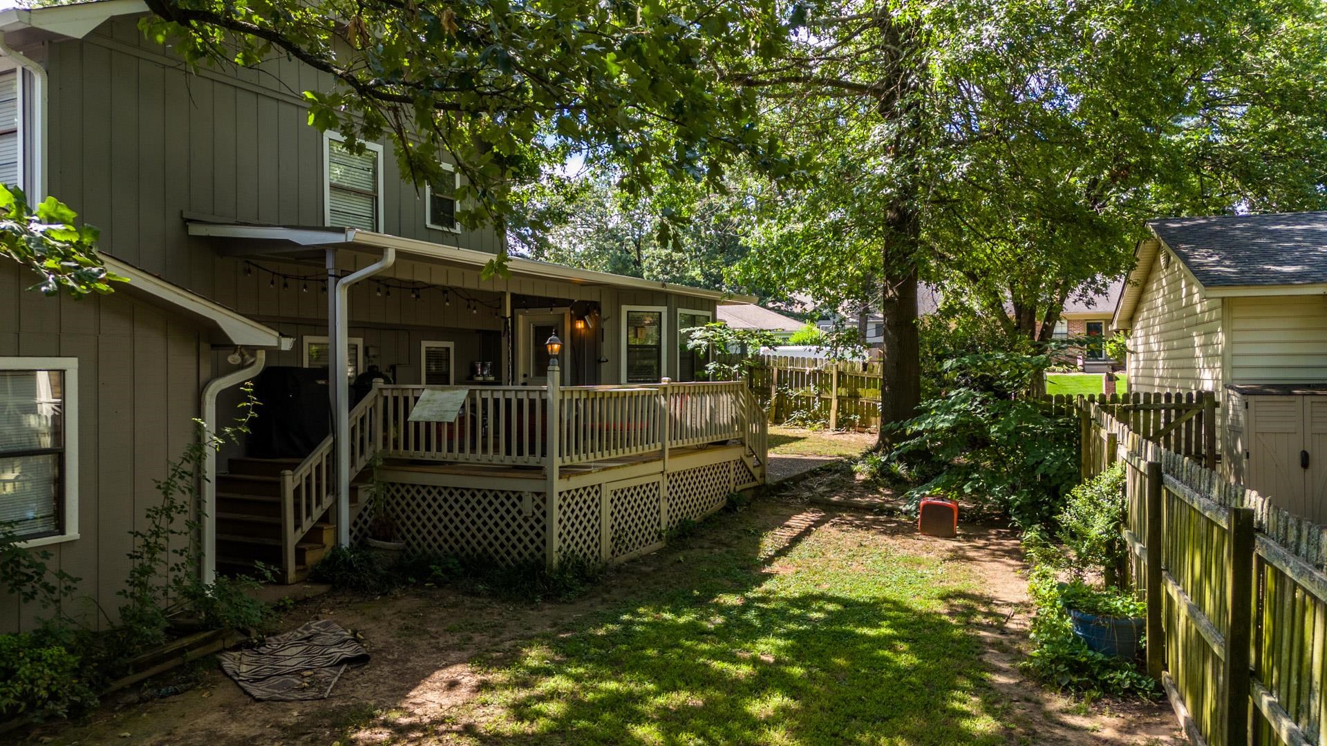 PEBBLE BEACH PARK - Residential