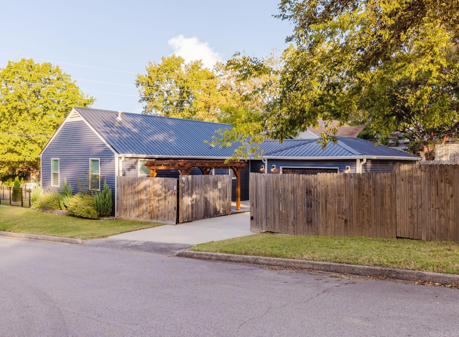 MOUNTAIN PARK - Residential