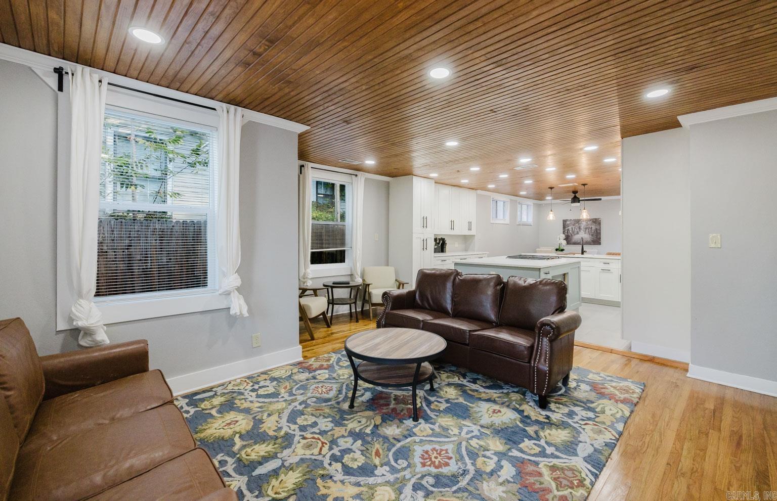 MOUNTAIN PARK - Residential