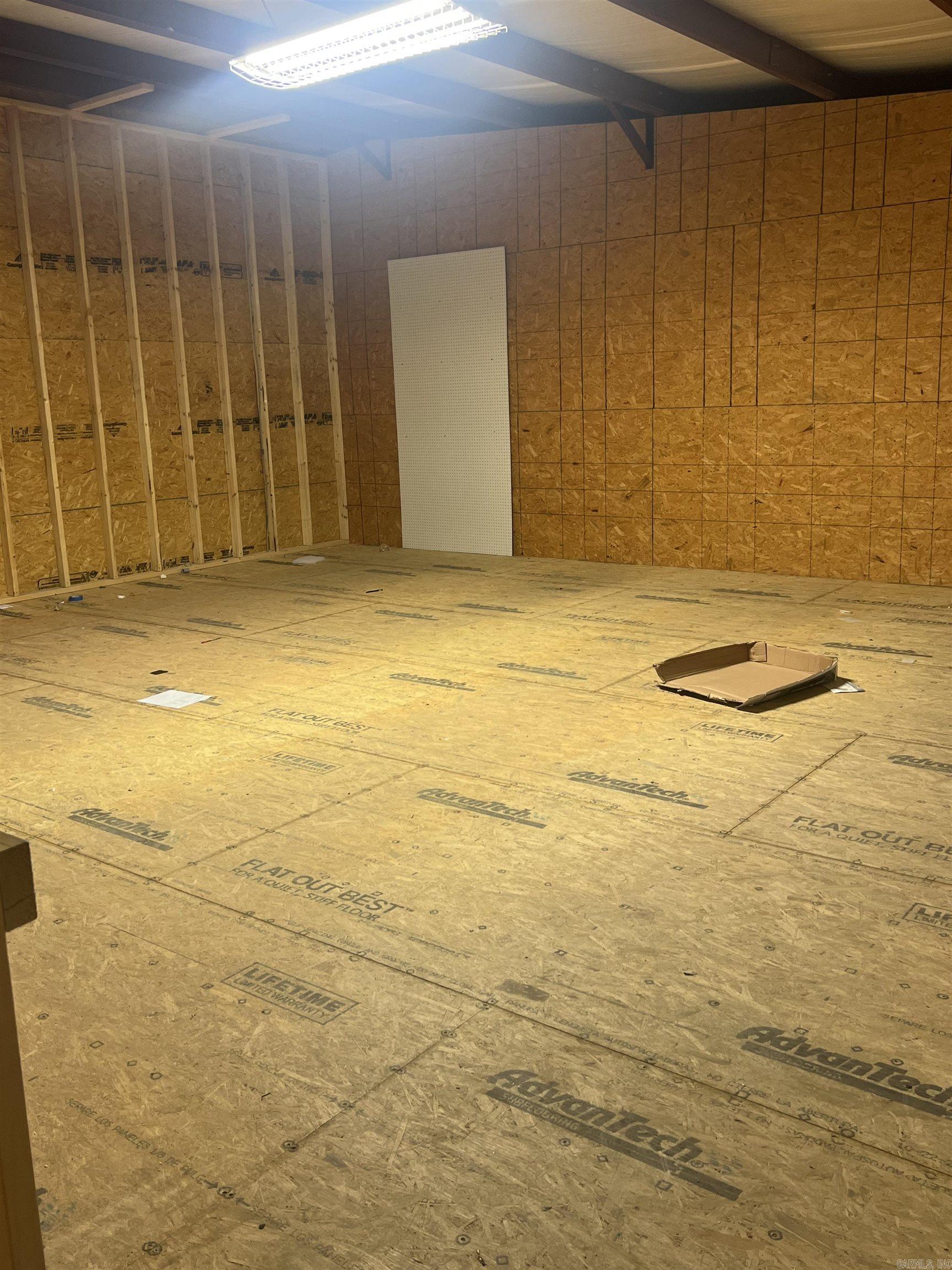 Metes & Bounds - Commercial Sale