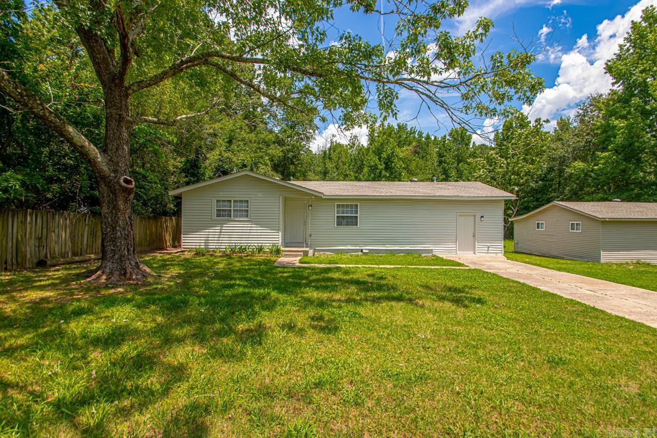Welcome home! Beautifully newly renovated 3 bed 1 bath. 1,308 square feet of updated living space on a large 0.31-acre lot. Renovations have brought a fresh, modern feel throughout. Kitchen/dining combo with ample cabinet space. Large bedrooms and closets. Features laundry room/mud room. Perfect for first-time homebuyers, families, or investors, this home offers a rare combination of affordability and quality updates. Just minutes from local schools, shopping, and dining, 305 E Valentine Rd is ready to welcome you home. Schedule your private showing today!