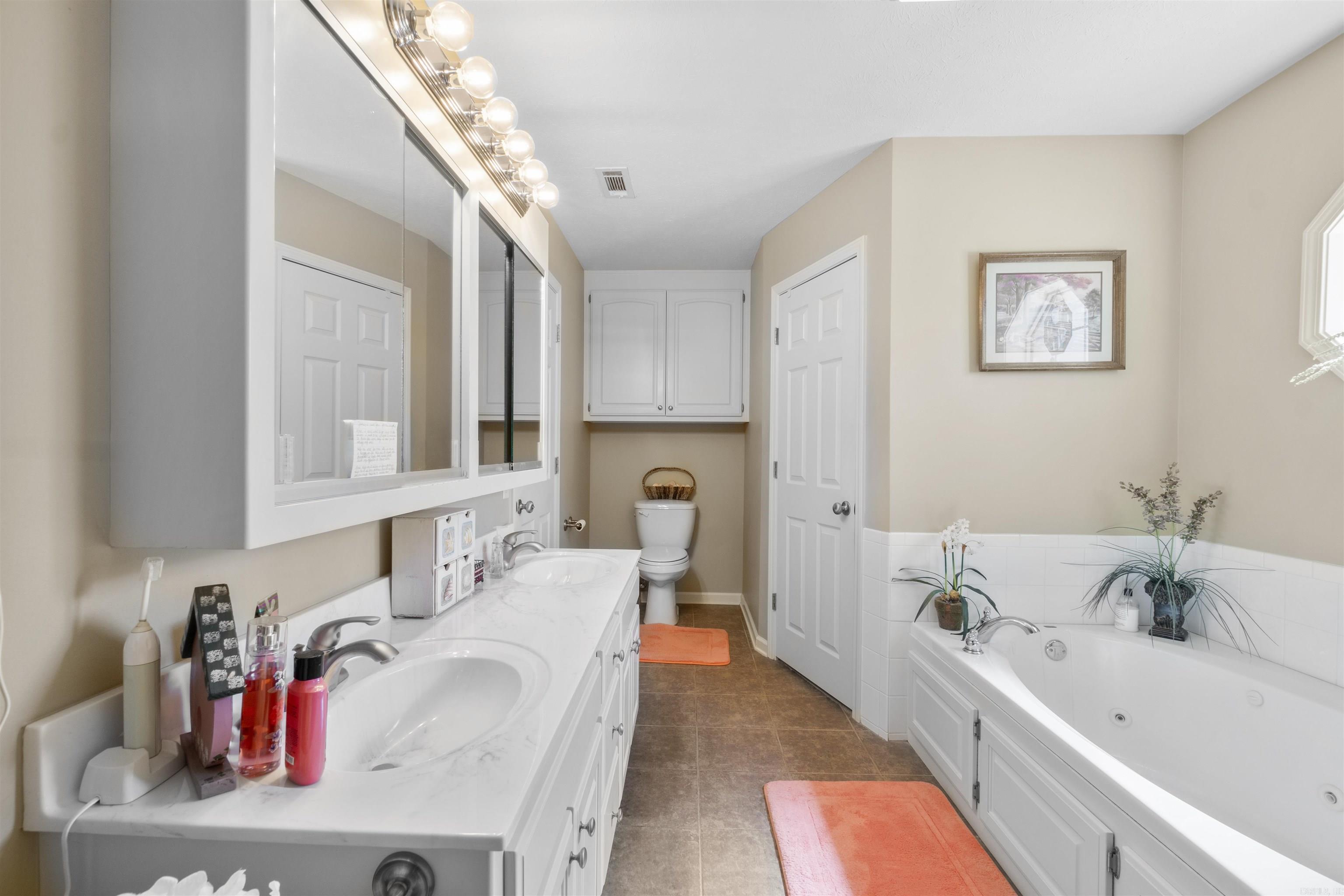 SKYLINE MEADOWS - Residential