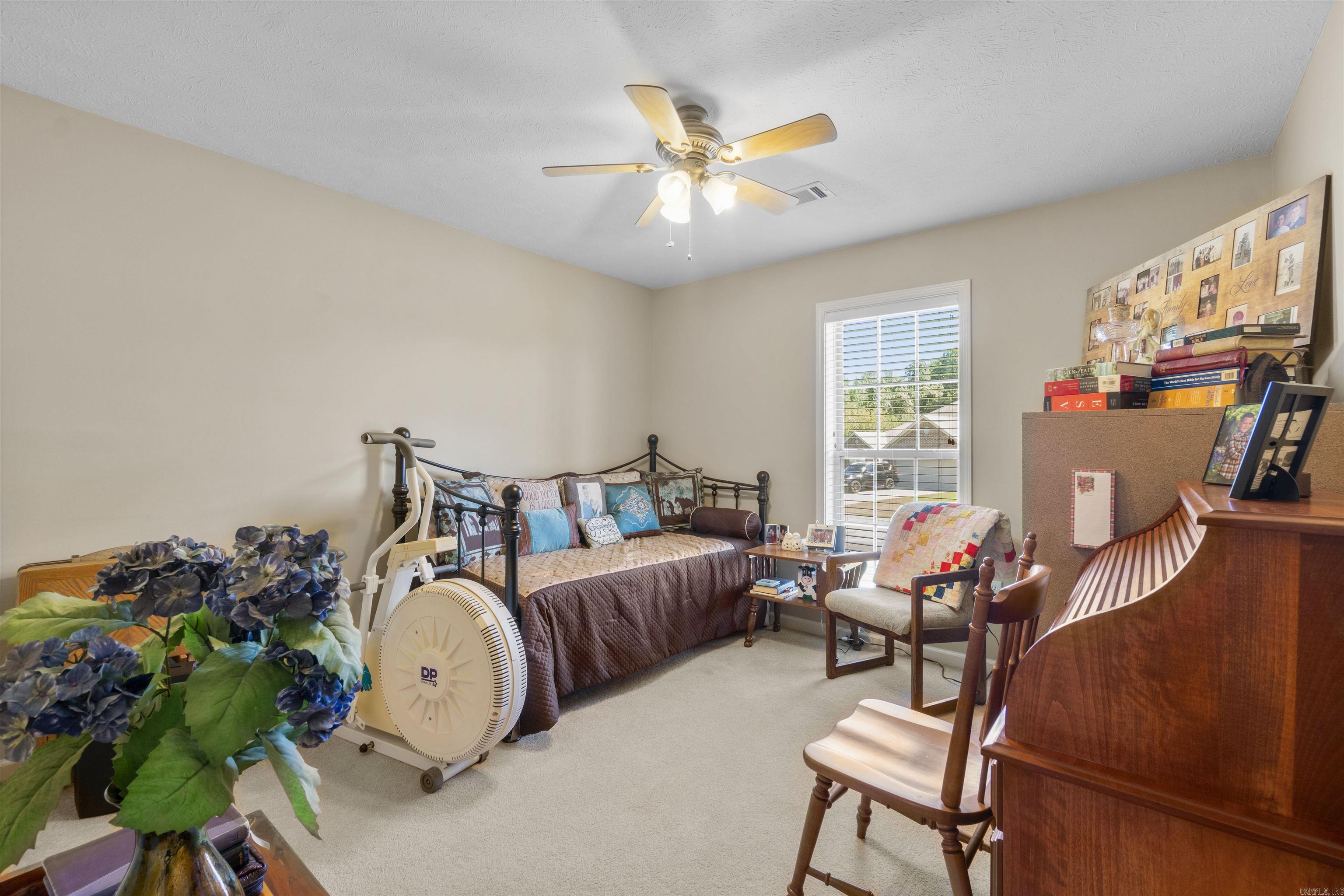 SKYLINE MEADOWS - Residential