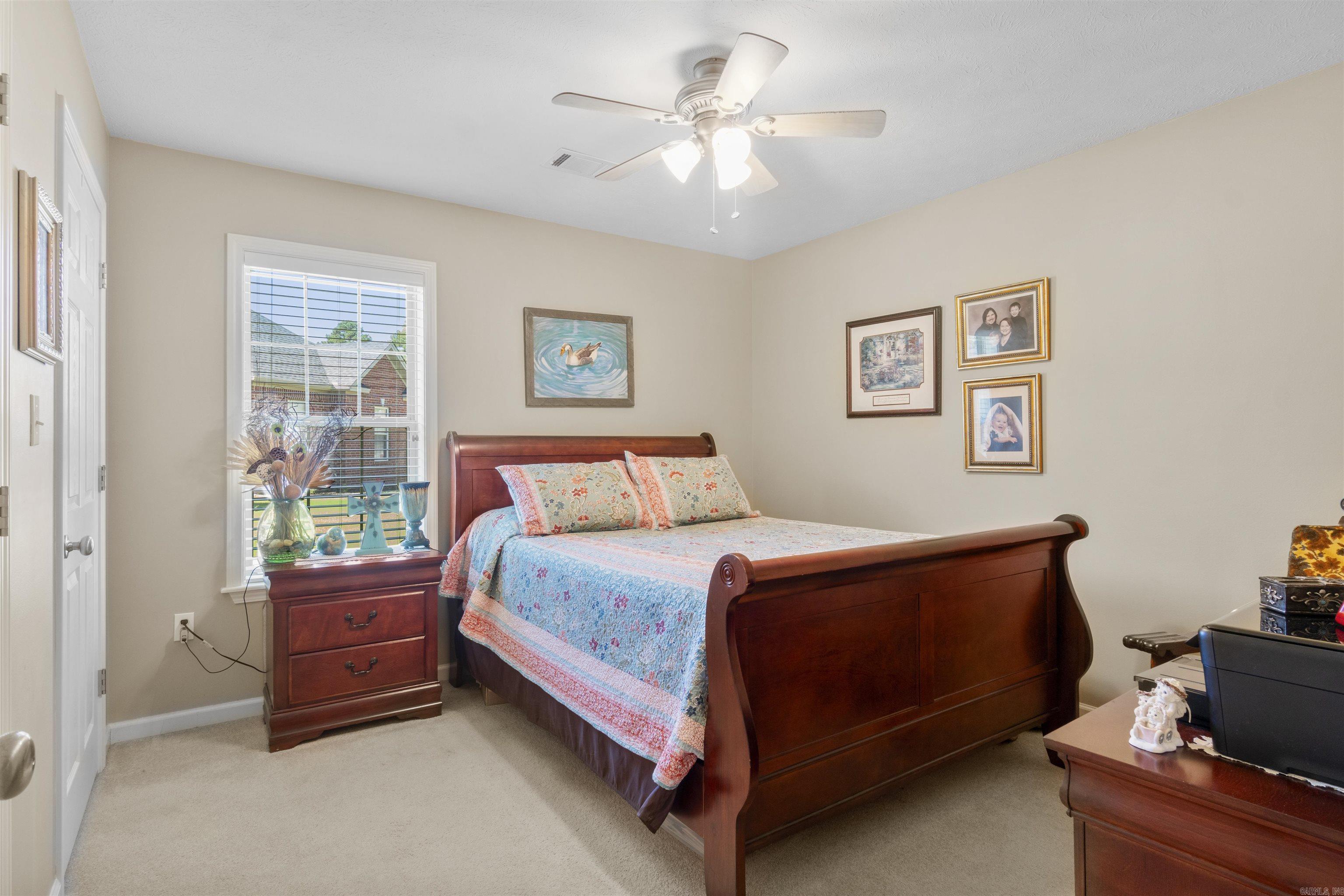 SKYLINE MEADOWS - Residential