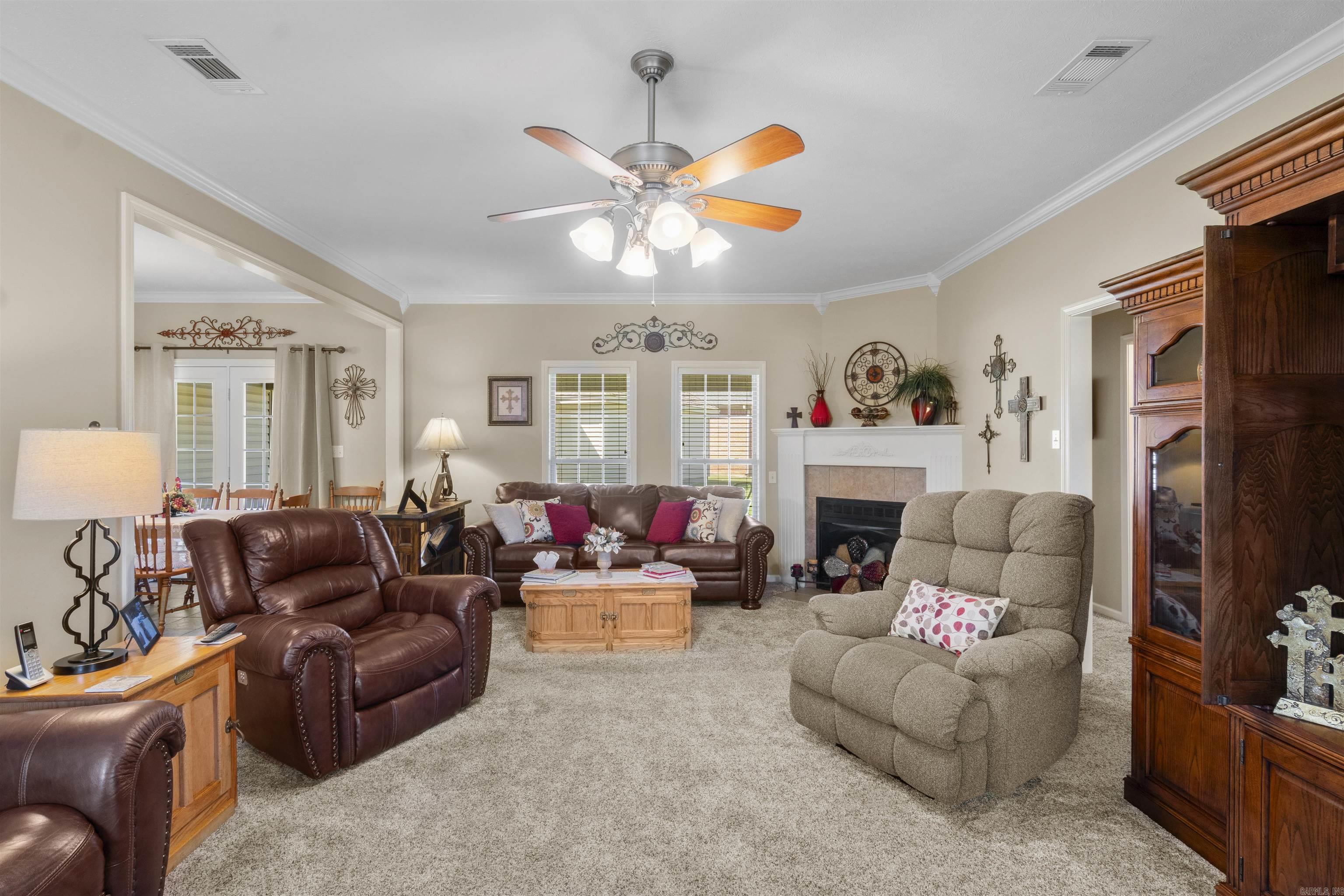 SKYLINE MEADOWS - Residential