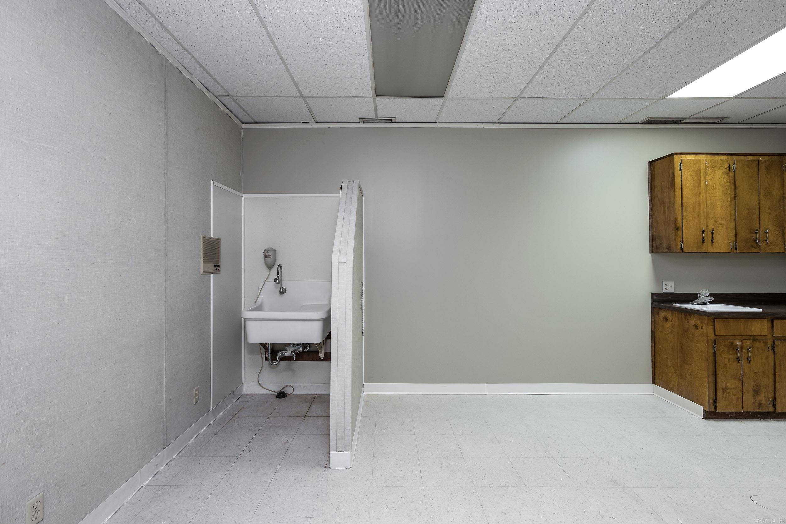 Riffel & Rhoten FPH - Commercial Sale