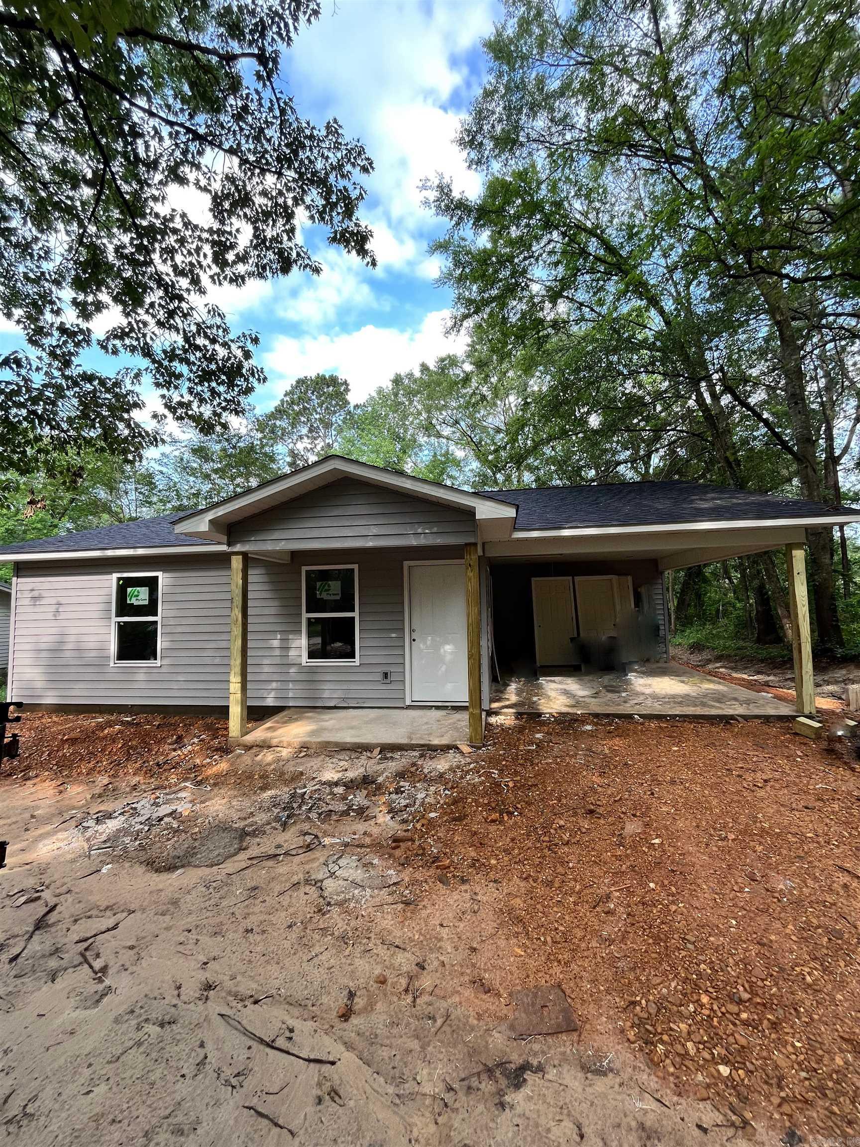 Welcome to 1324 Maple St - a beautifully built 3 bedroom, 2 bathroom home designed with comfort and style in mind. Featuring an open layout modern finishes, and functional floor plan all in a convenient location! Don't miss your chance to own a brand new home!