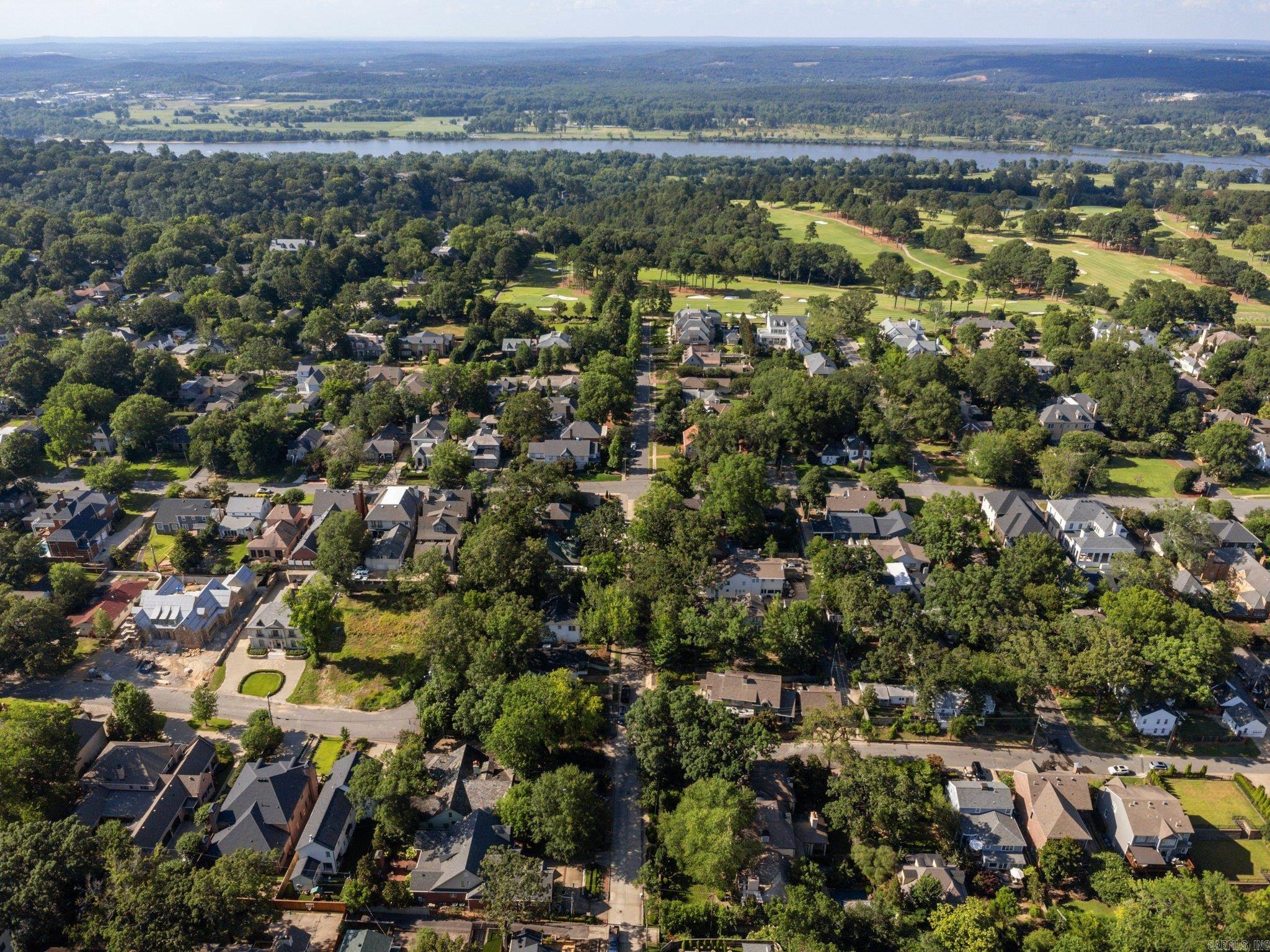 COUNTRY CLUB HEIGHTS - Residential