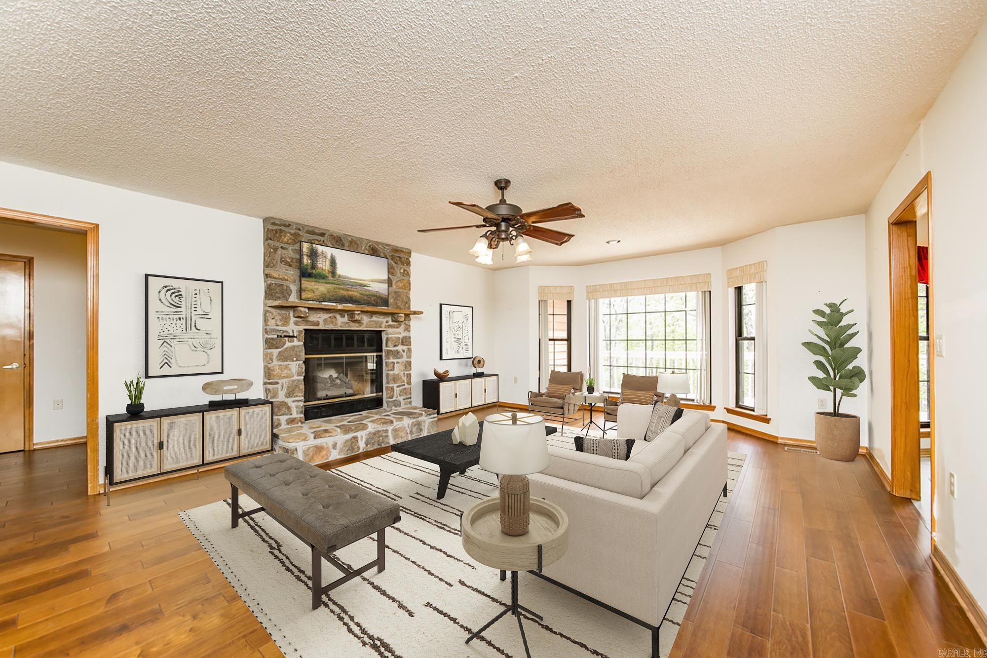 CASTLE RIDGE HEIGHTS - Residential