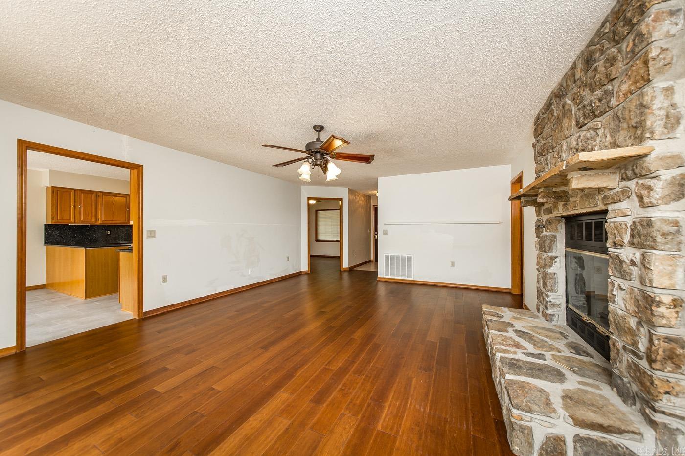 CASTLE RIDGE HEIGHTS - Residential