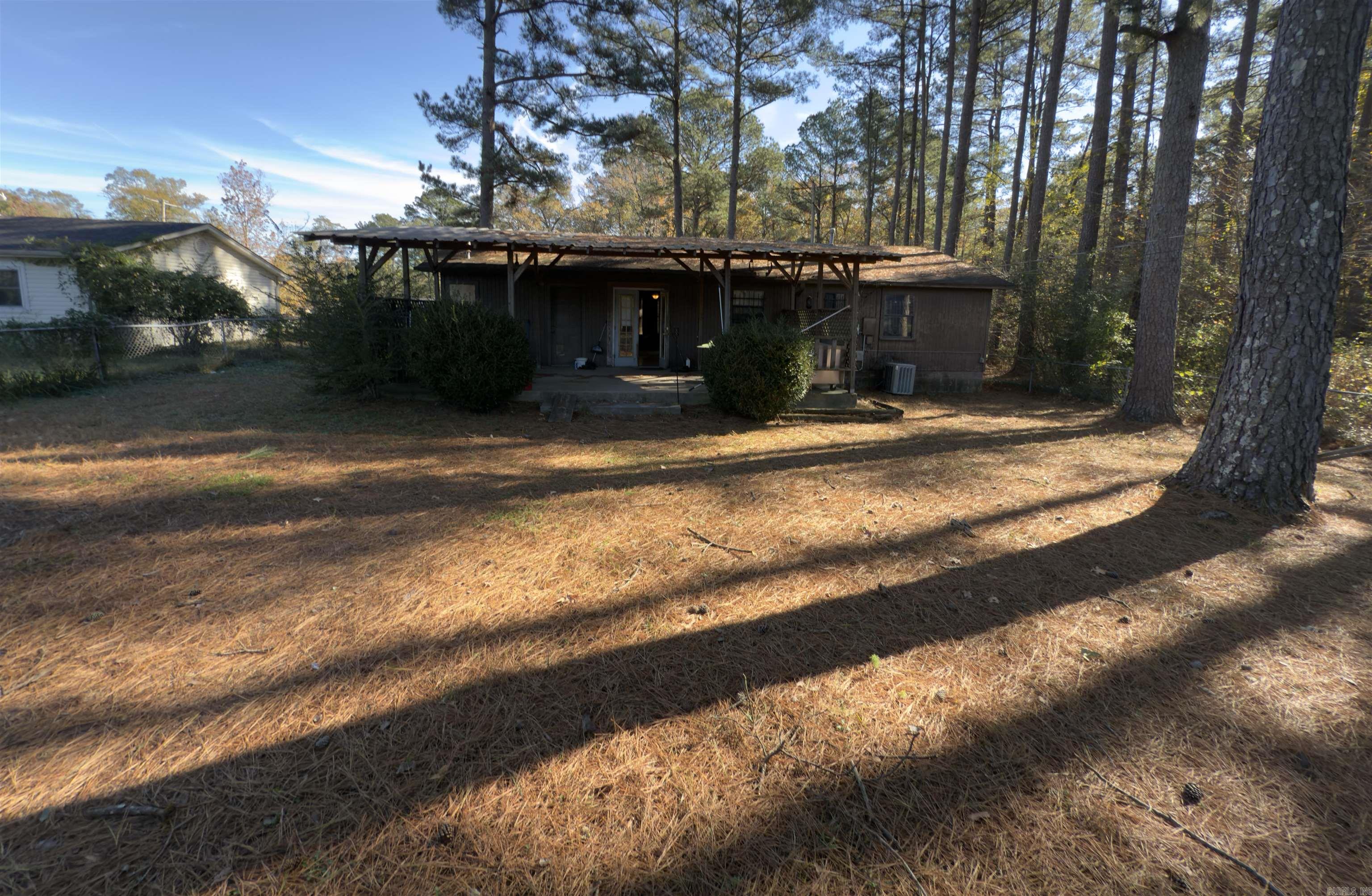 HOLLYWOOD HEIGHTS - Residential