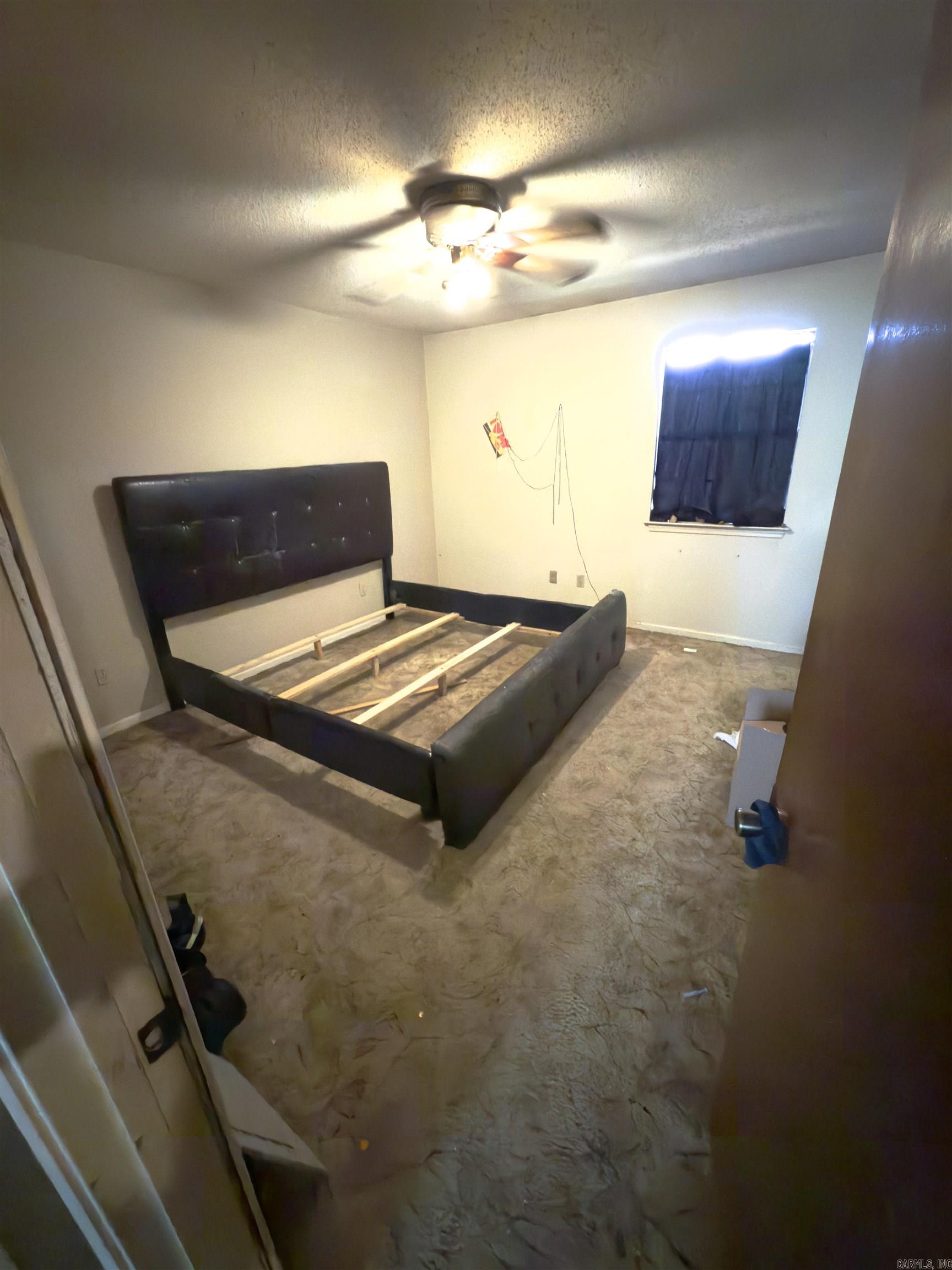 HOLLYWOOD HEIGHTS - Residential