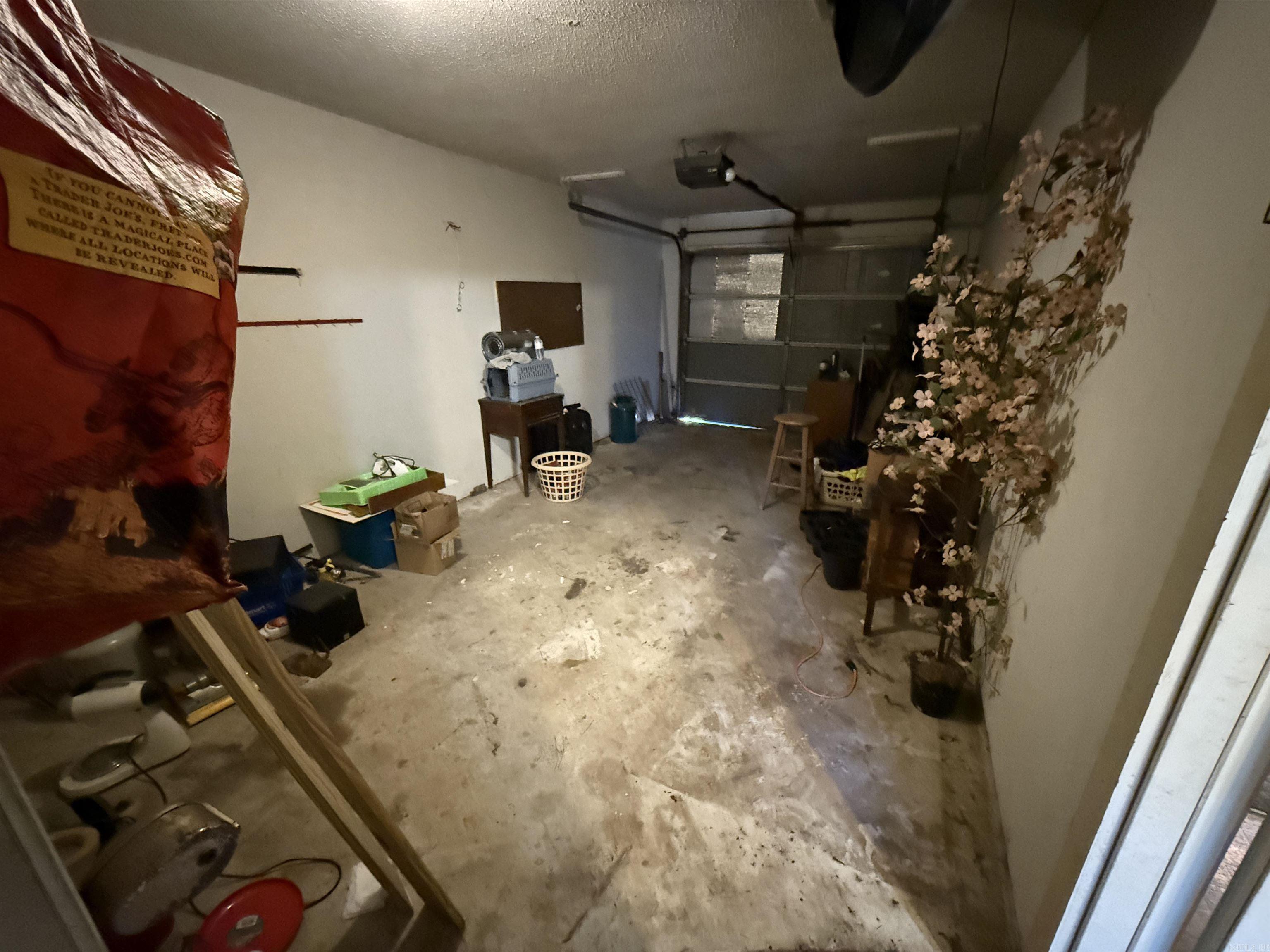 HOLLYWOOD HEIGHTS - Residential