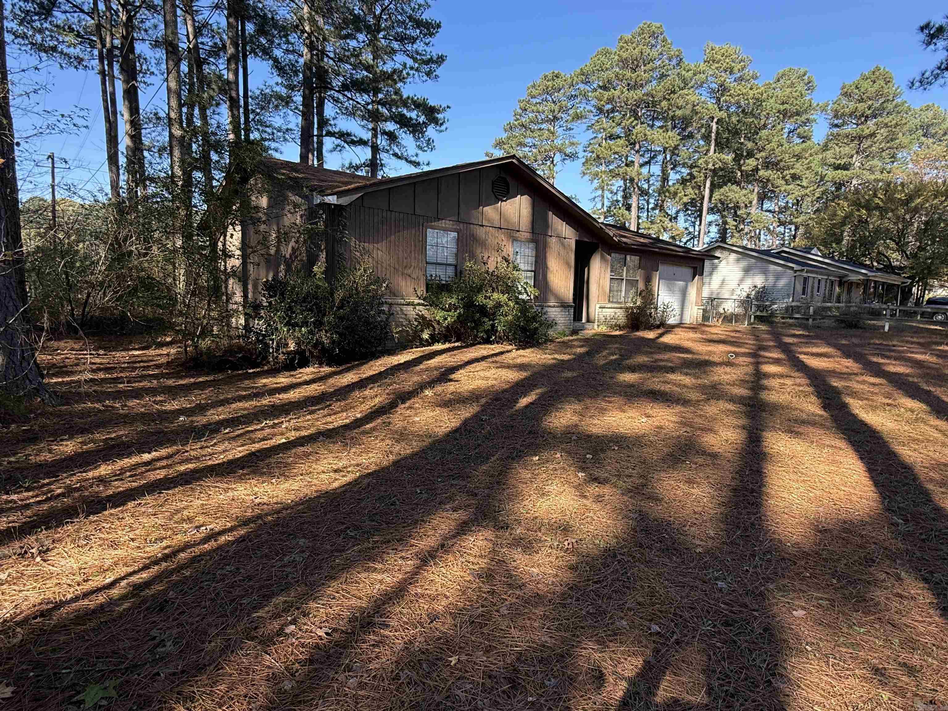 HOLLYWOOD HEIGHTS - Residential